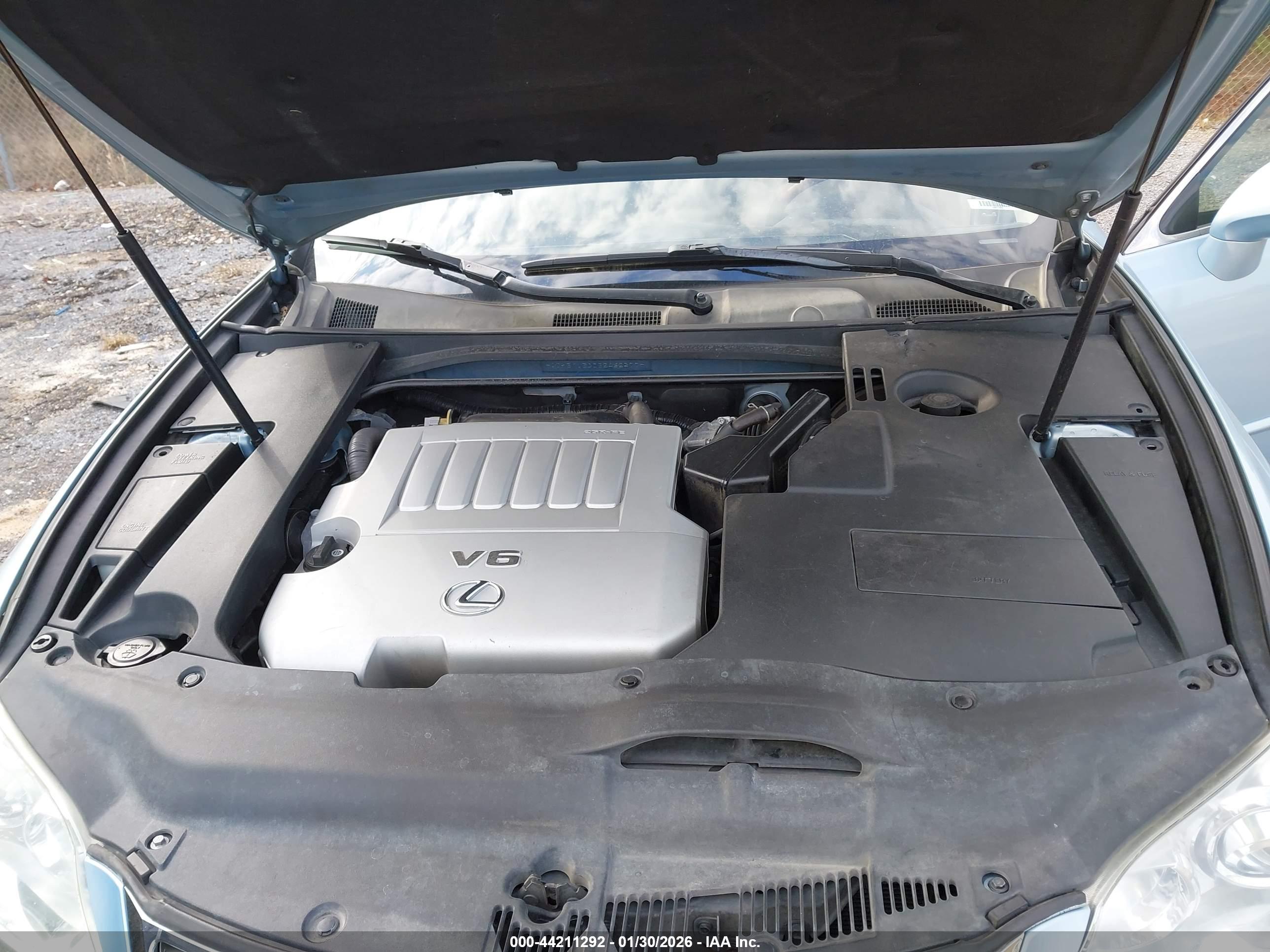 LEXUS ES image 10