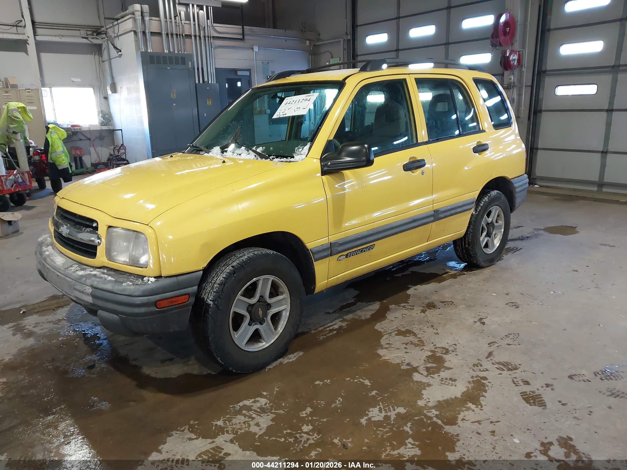 CHEVROLET TRACKER image 2