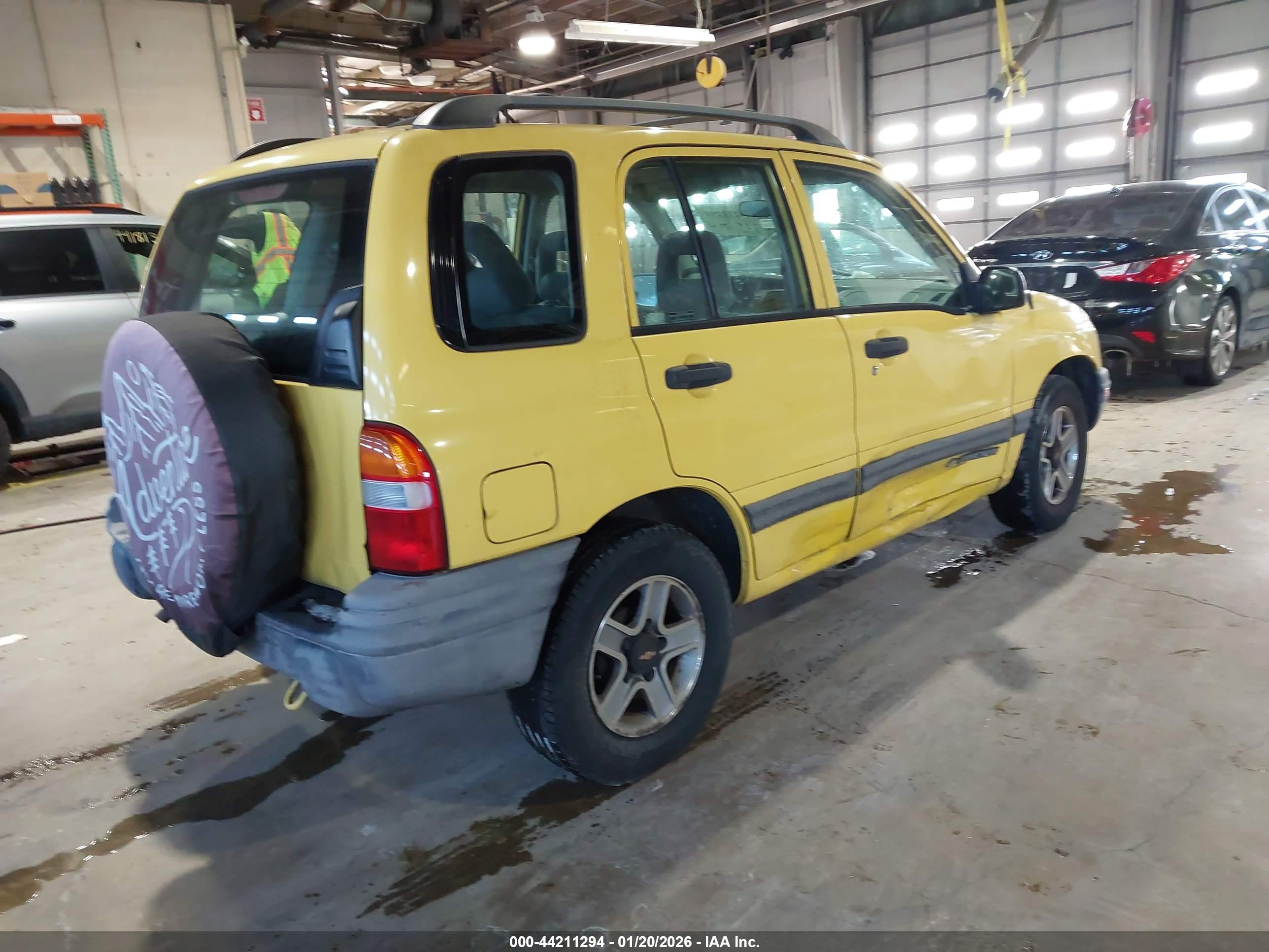 CHEVROLET TRACKER image 4