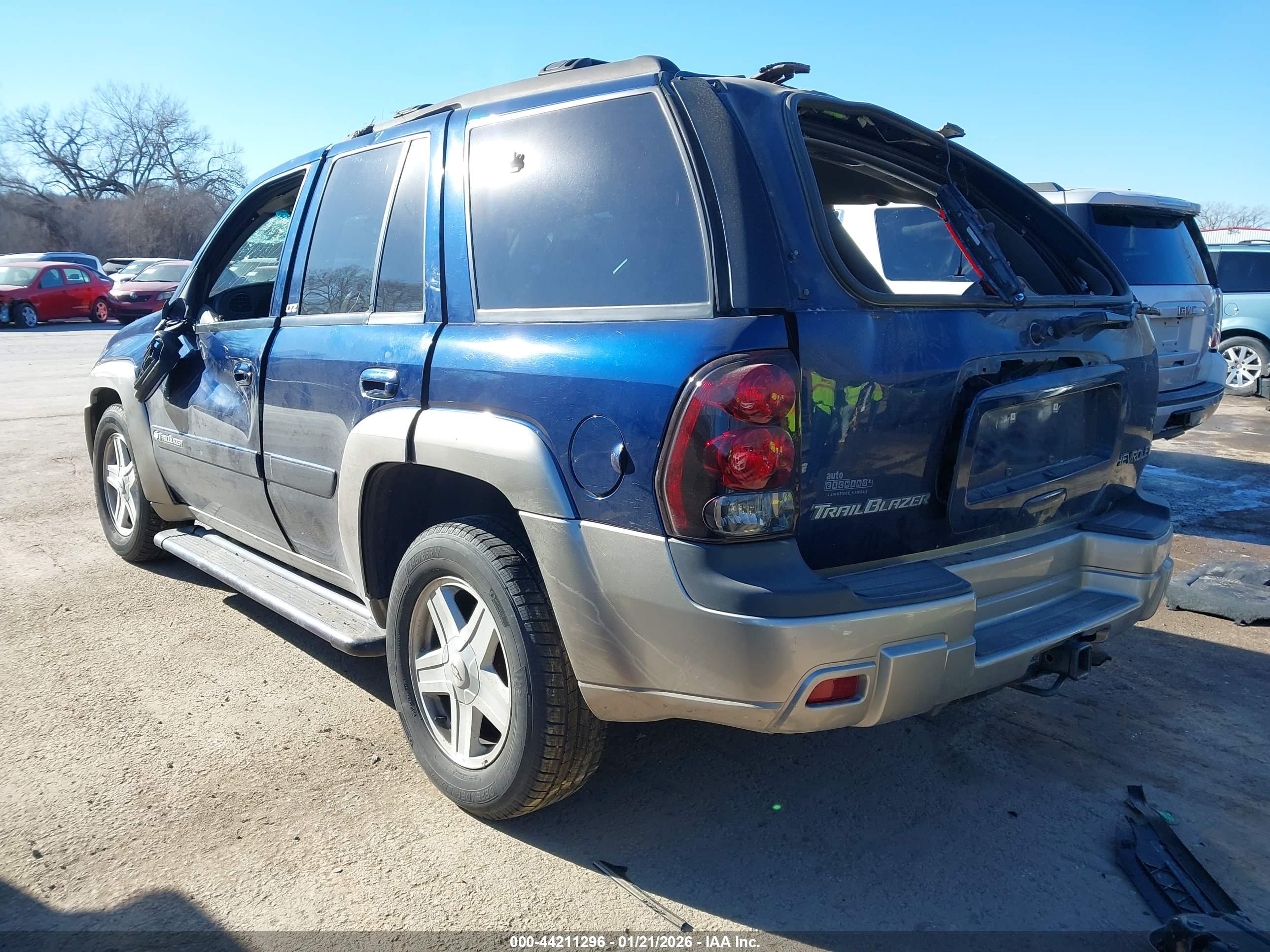 CHEVROLET TRAILBLAZER image 3