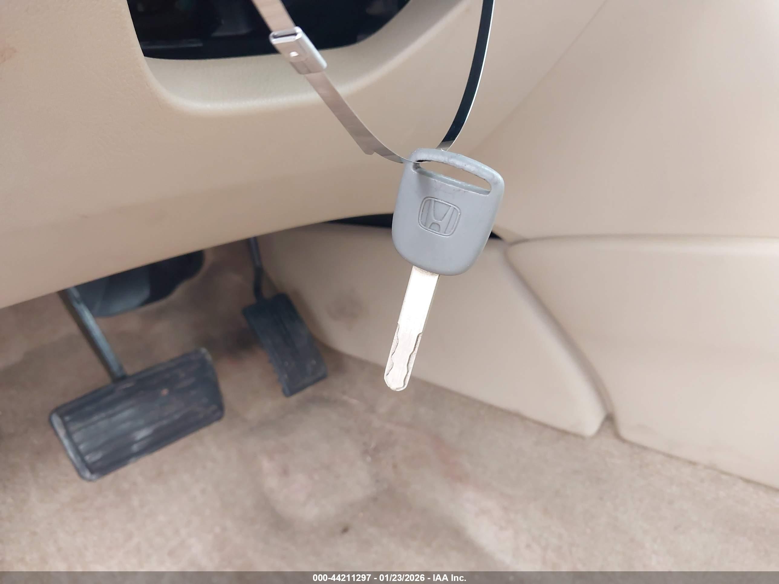 HONDA ACCORD image 11