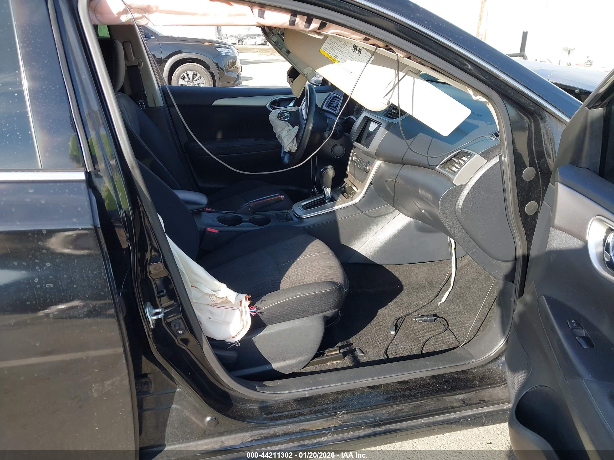 NISSAN SENTRA image 5