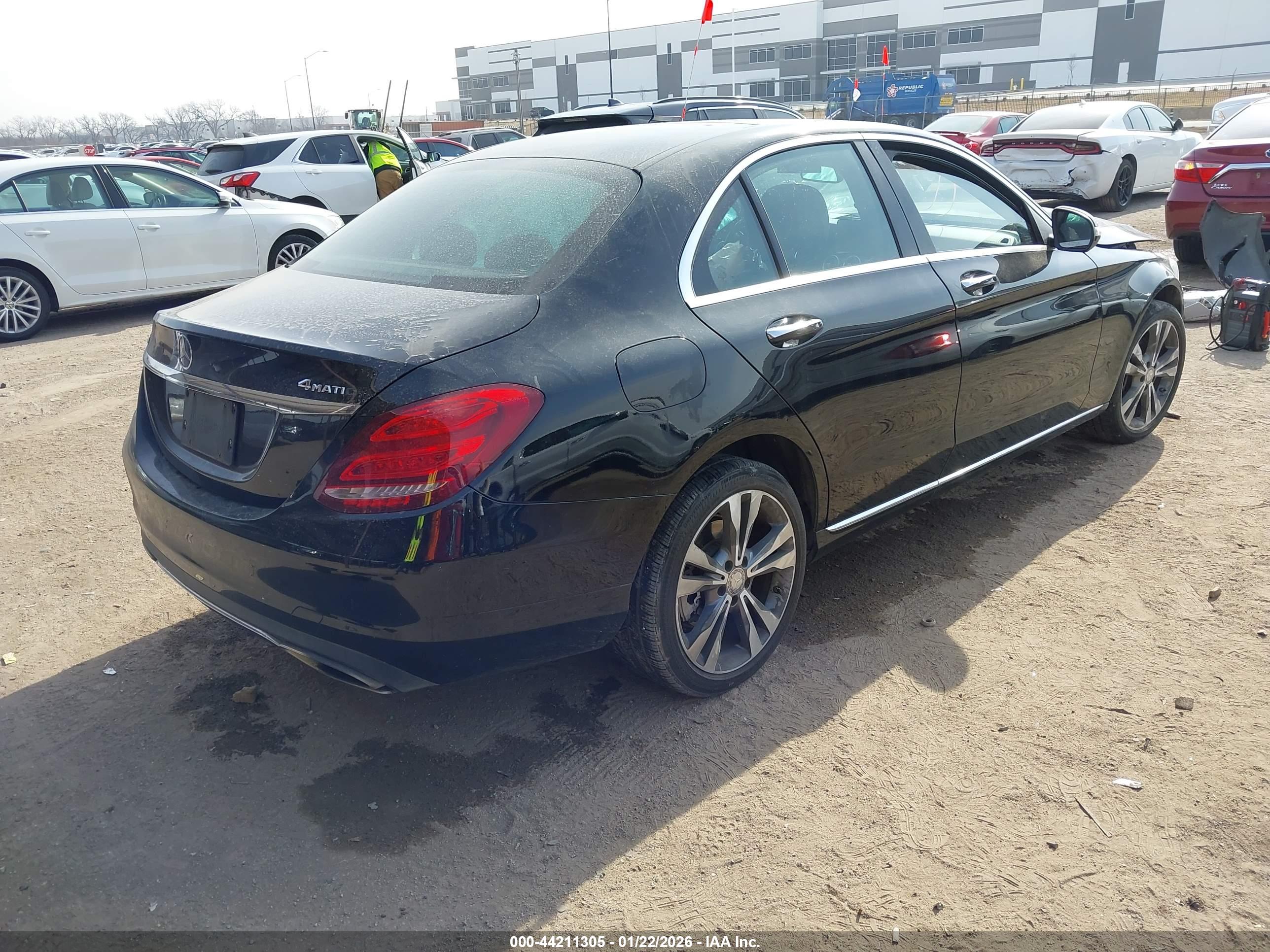 MERCEDES-BENZ C image 4