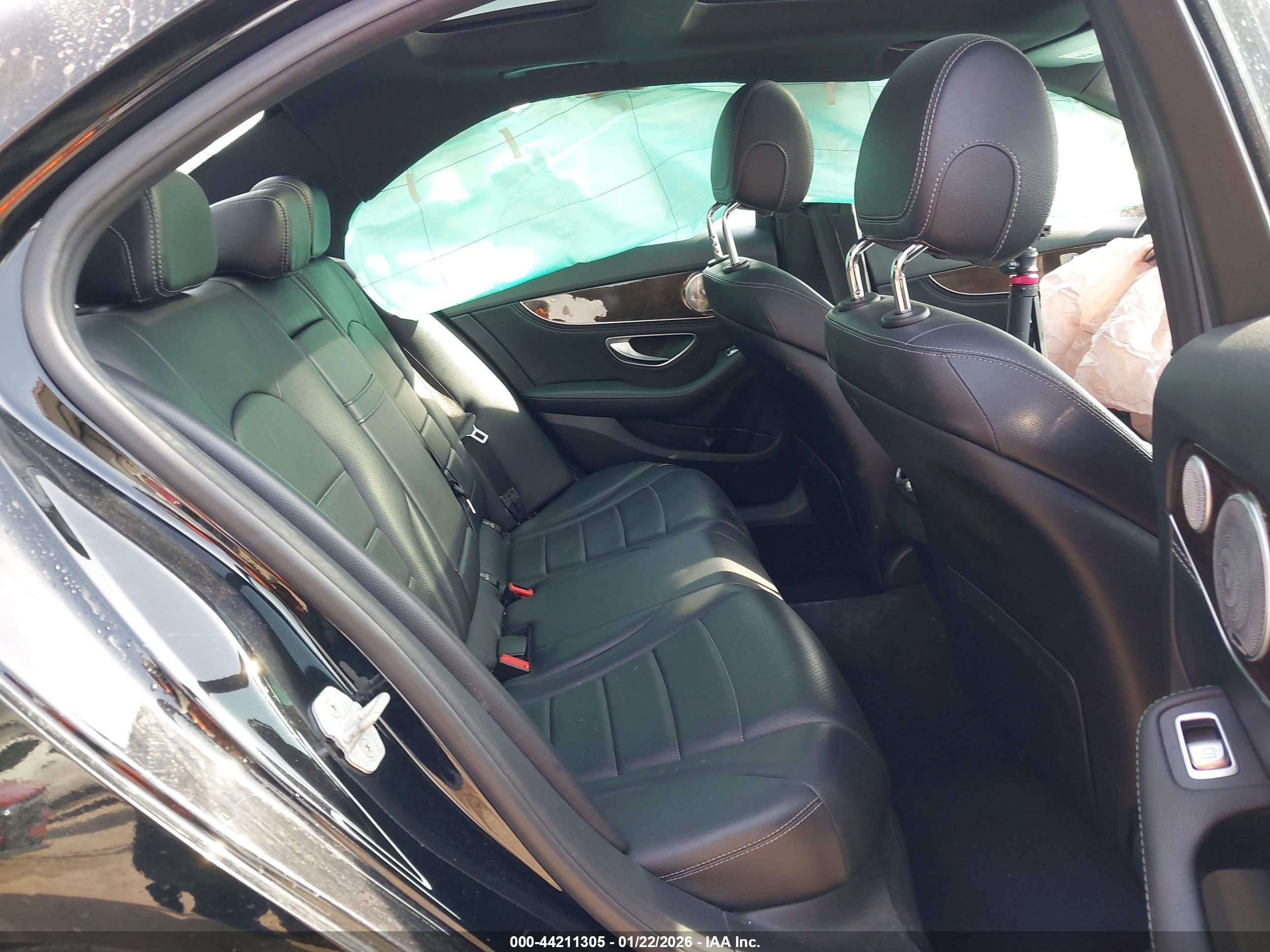 MERCEDES-BENZ C image 8
