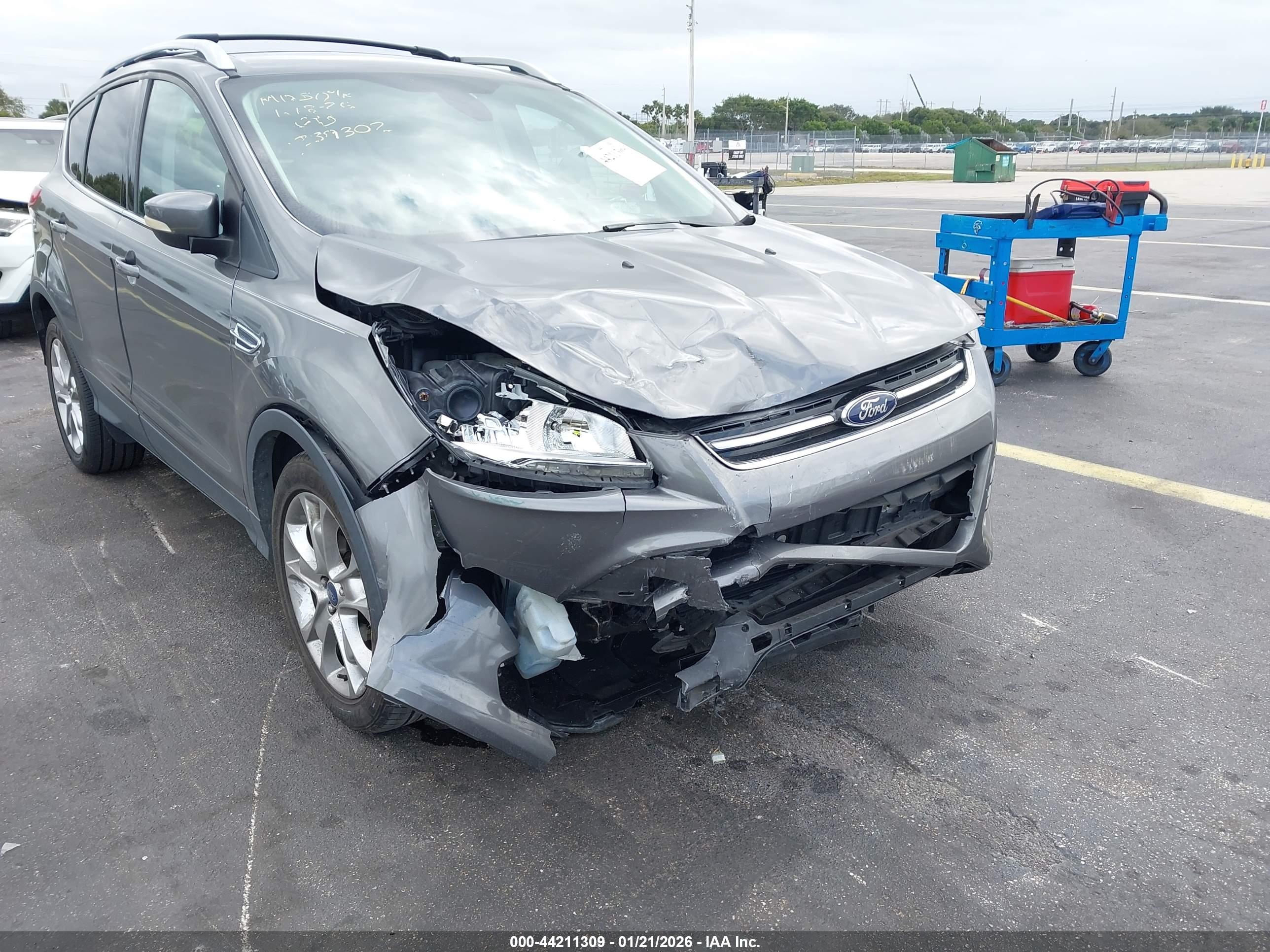 FORD ESCAPE image 6