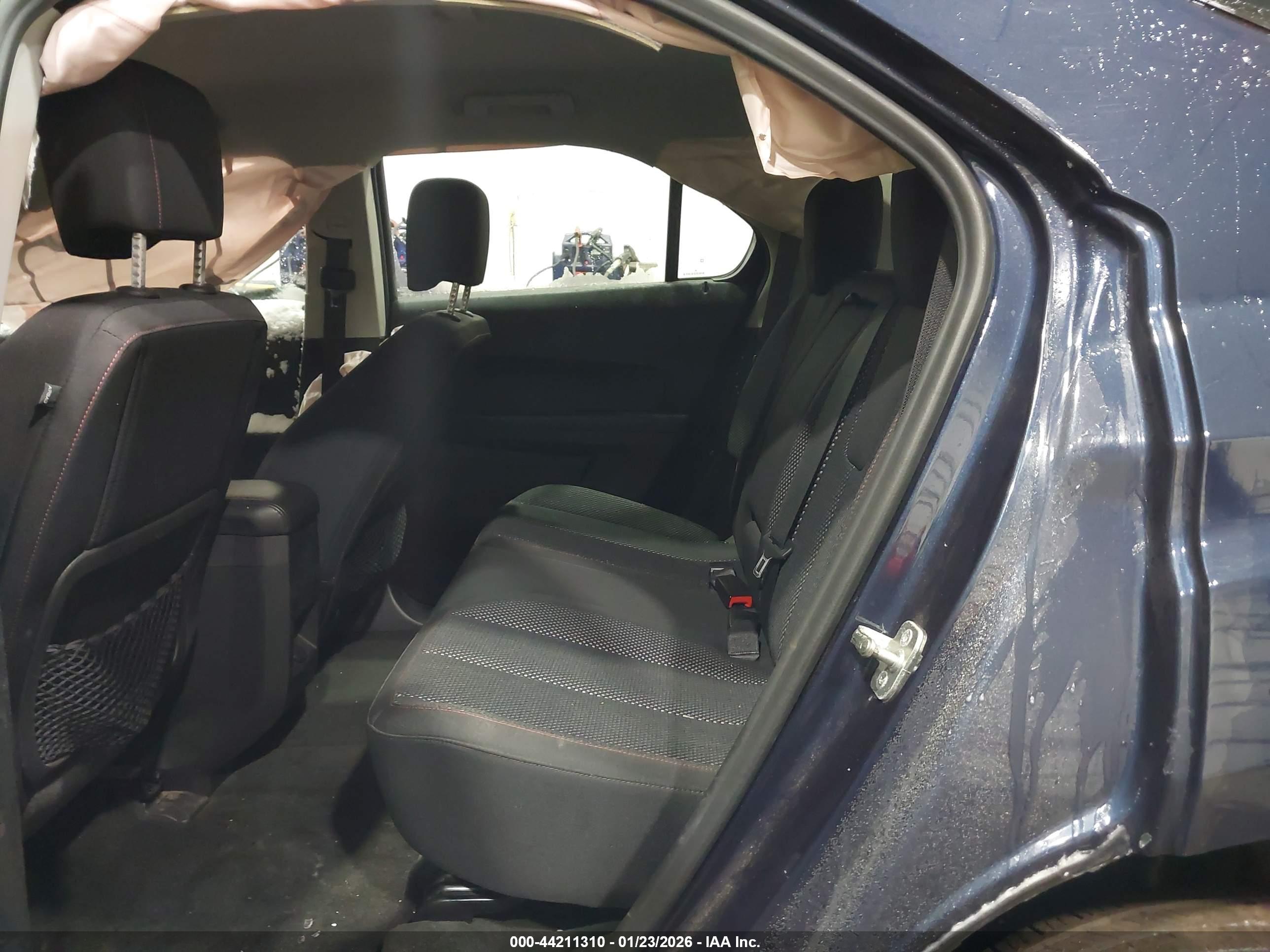 CHEVROLET EQUINOX image 8
