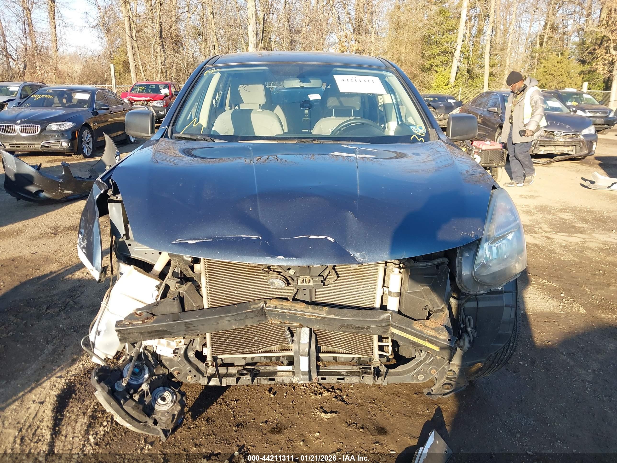NISSAN ROGUE image 6