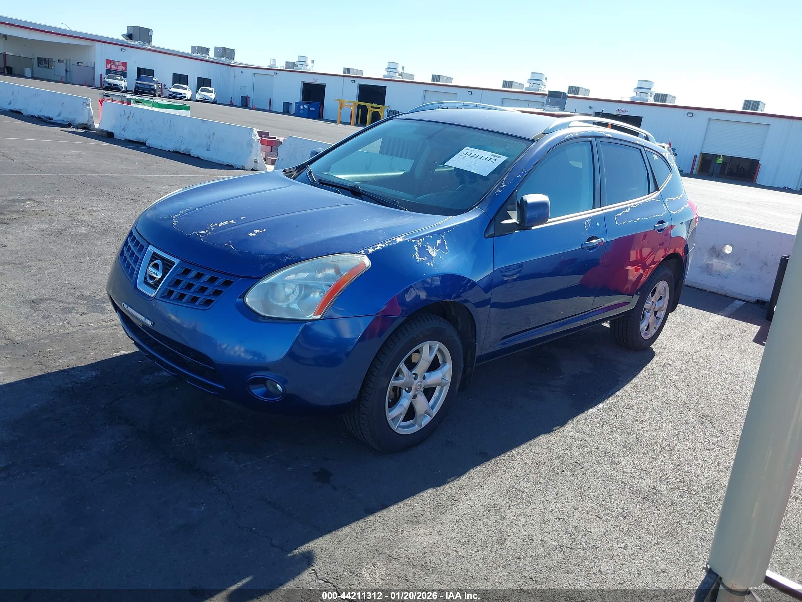 NISSAN ROGUE image 2