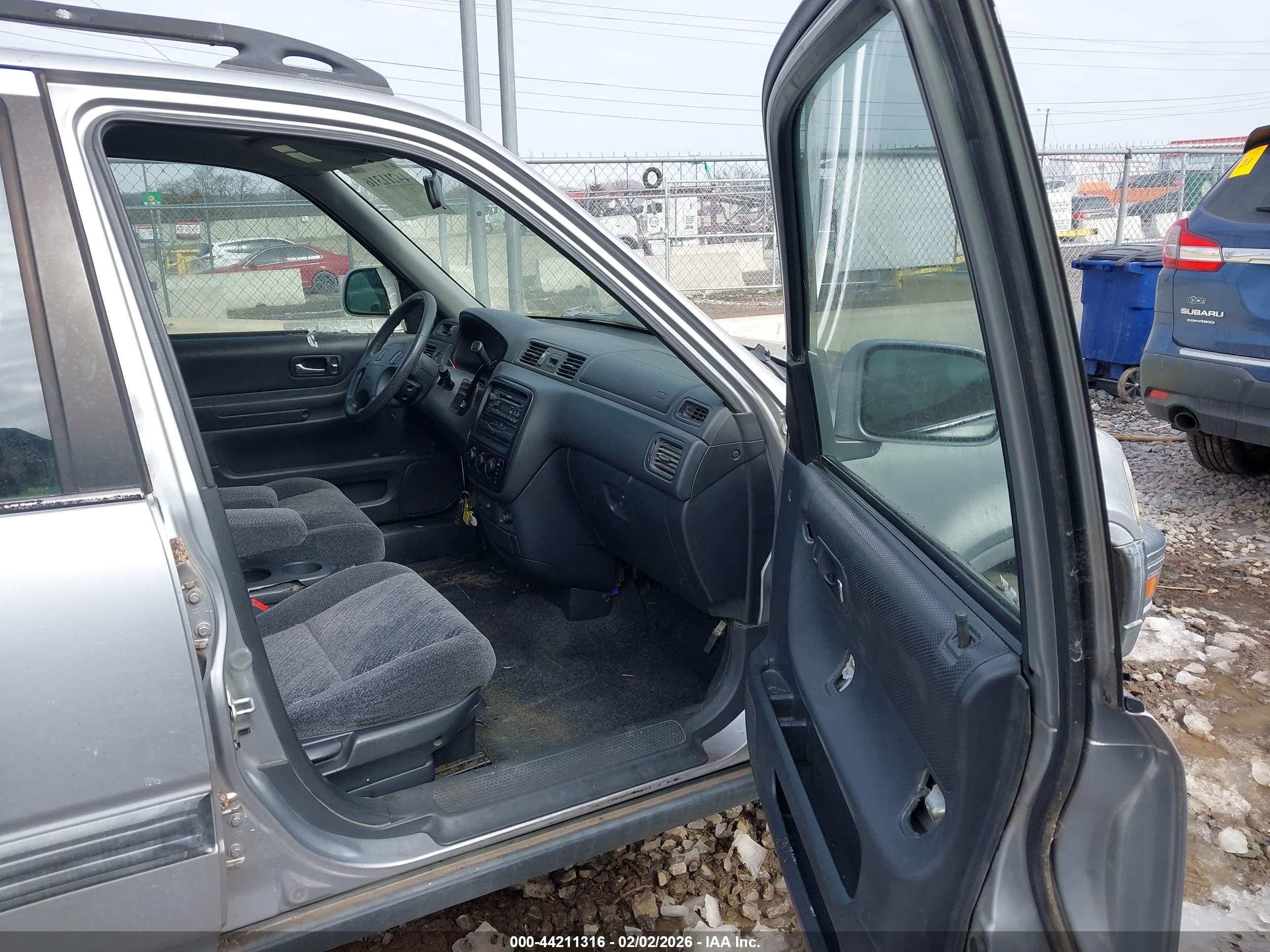 HONDA CR-V image 5