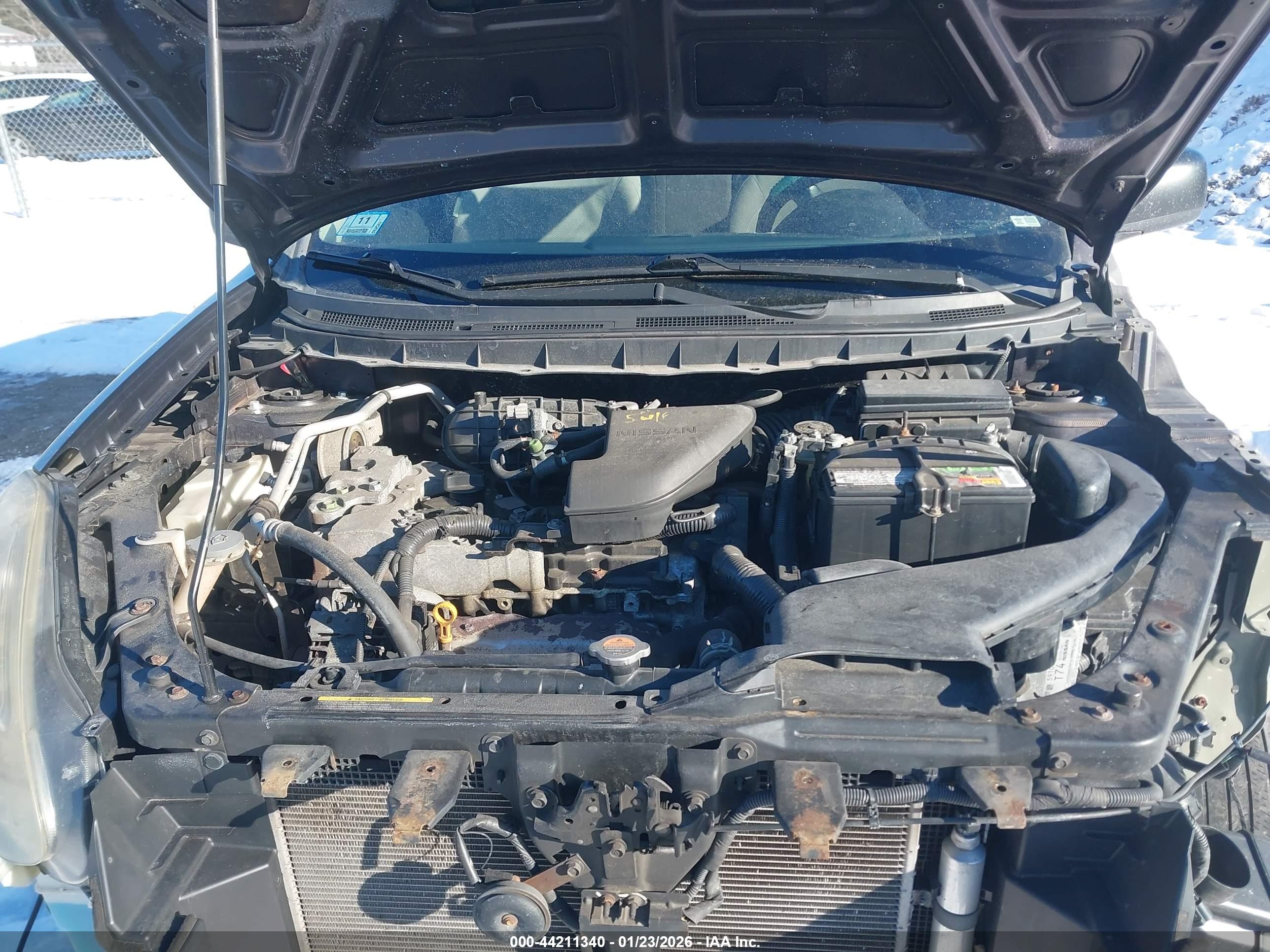 NISSAN ROGUE image 10