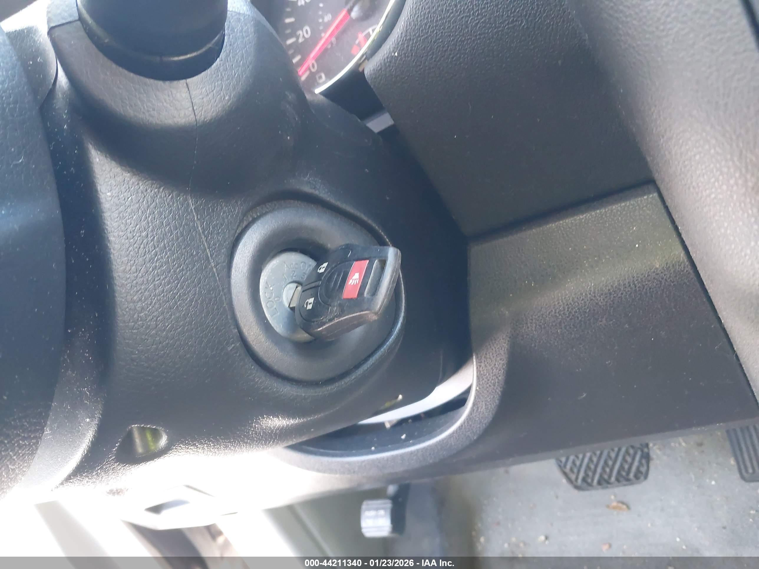 NISSAN ROGUE image 11