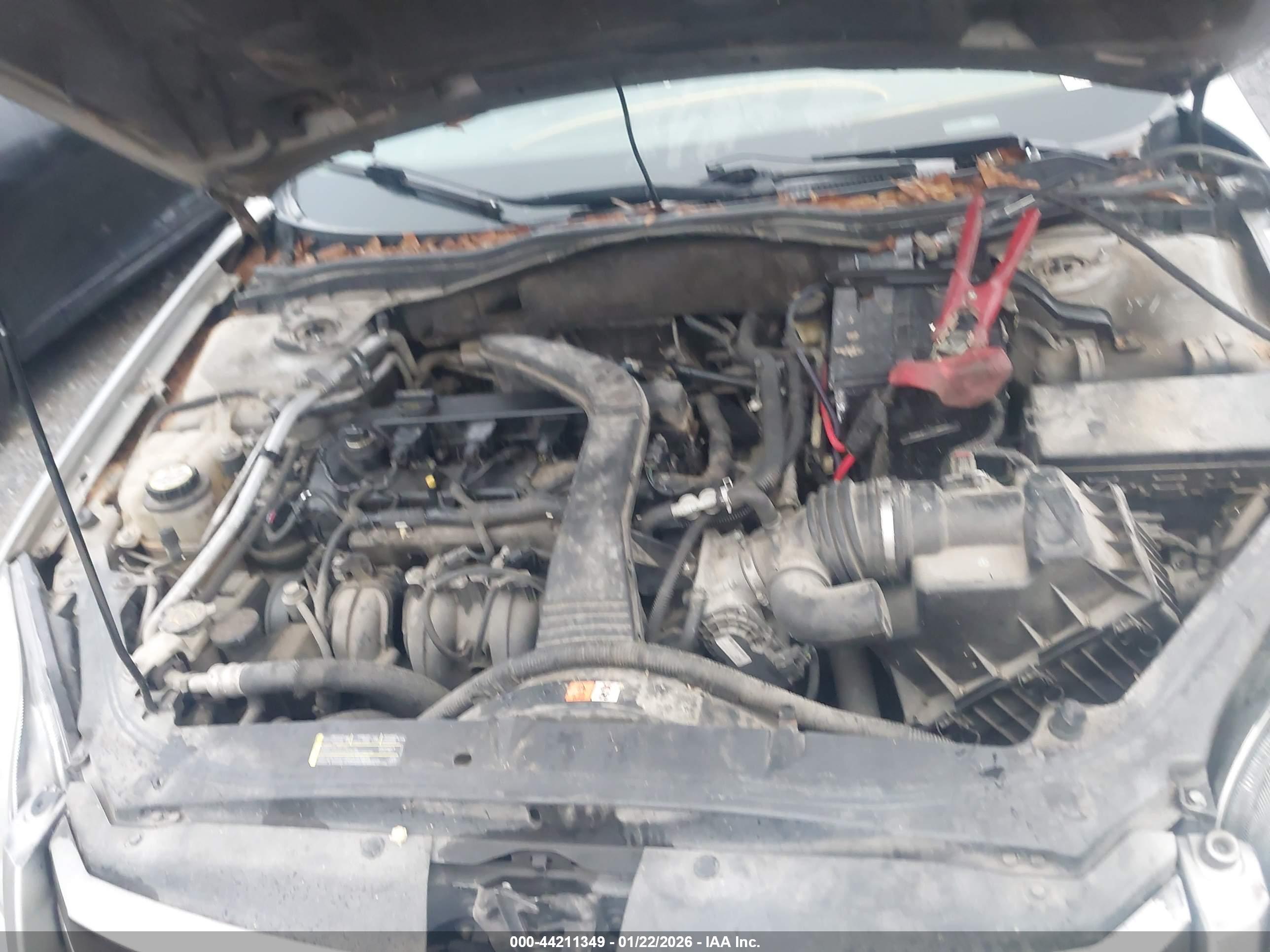 FORD FUSION image 10
