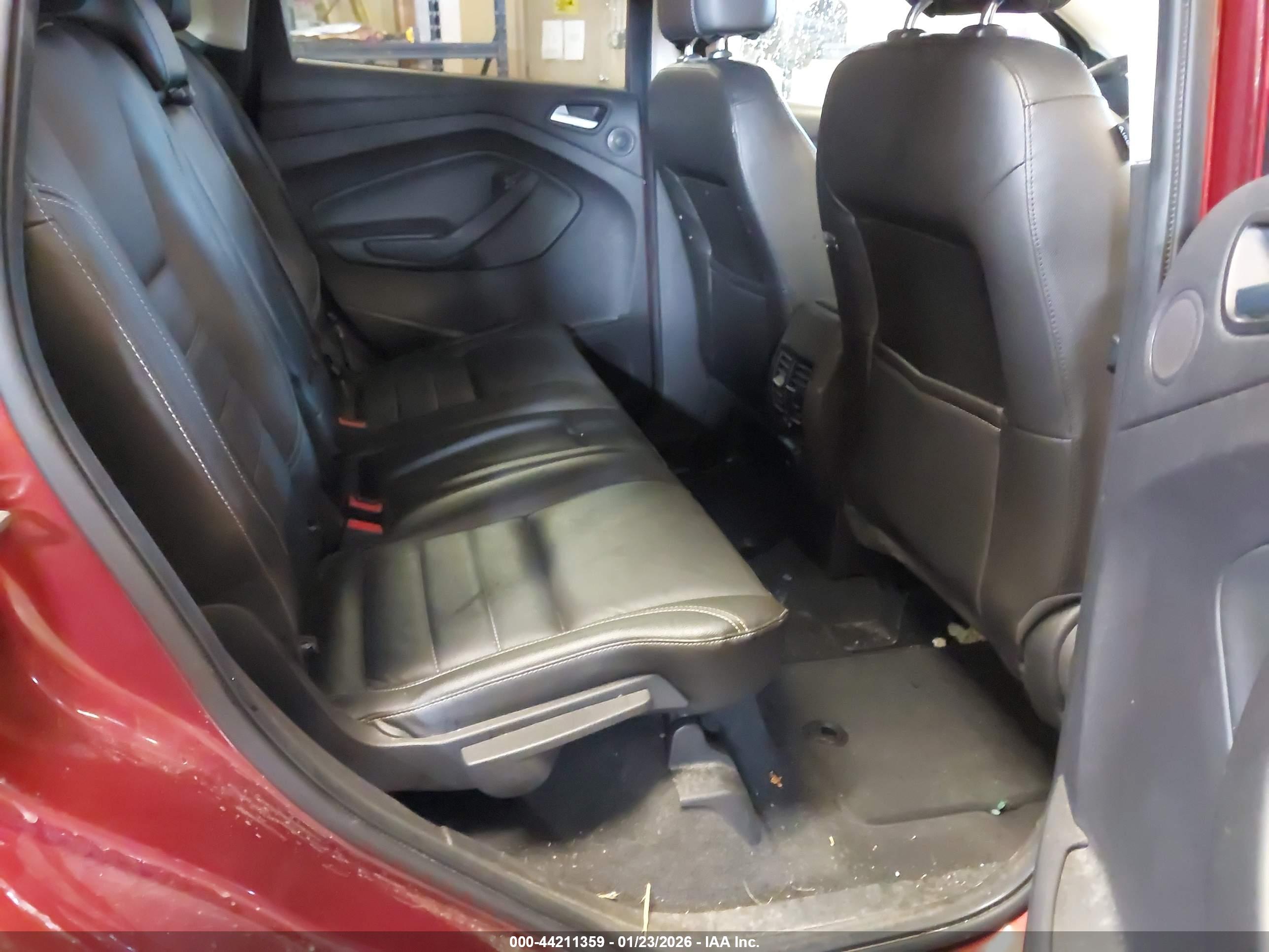 FORD ESCAPE image 8