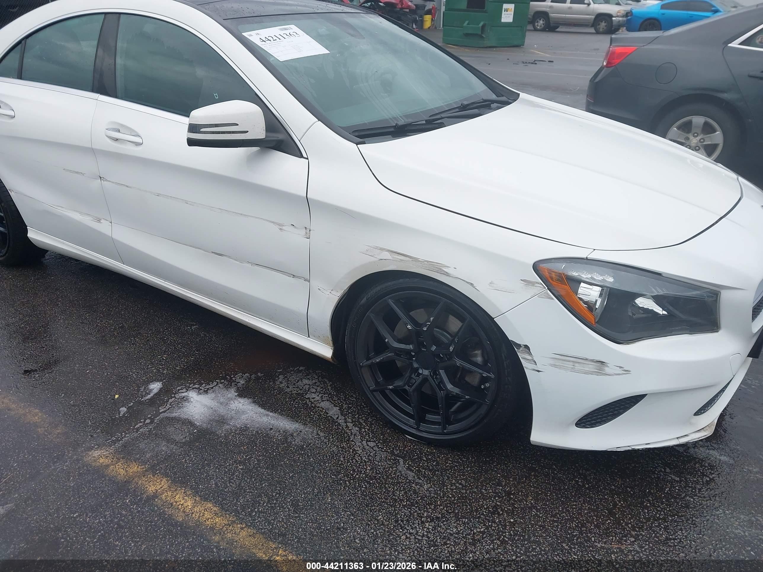 MERCEDES-BENZ CLA image 6