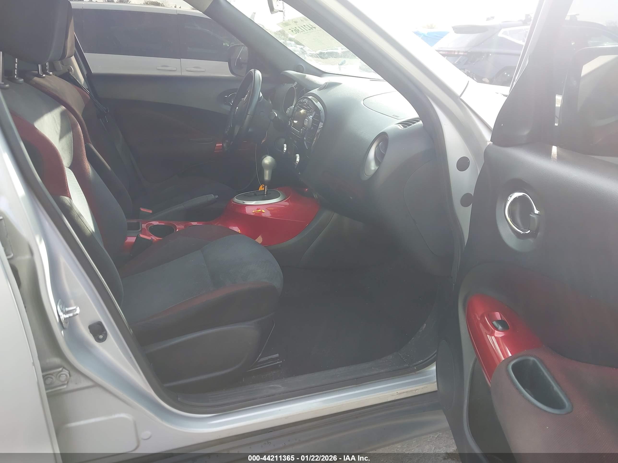 NISSAN JUKE image 5