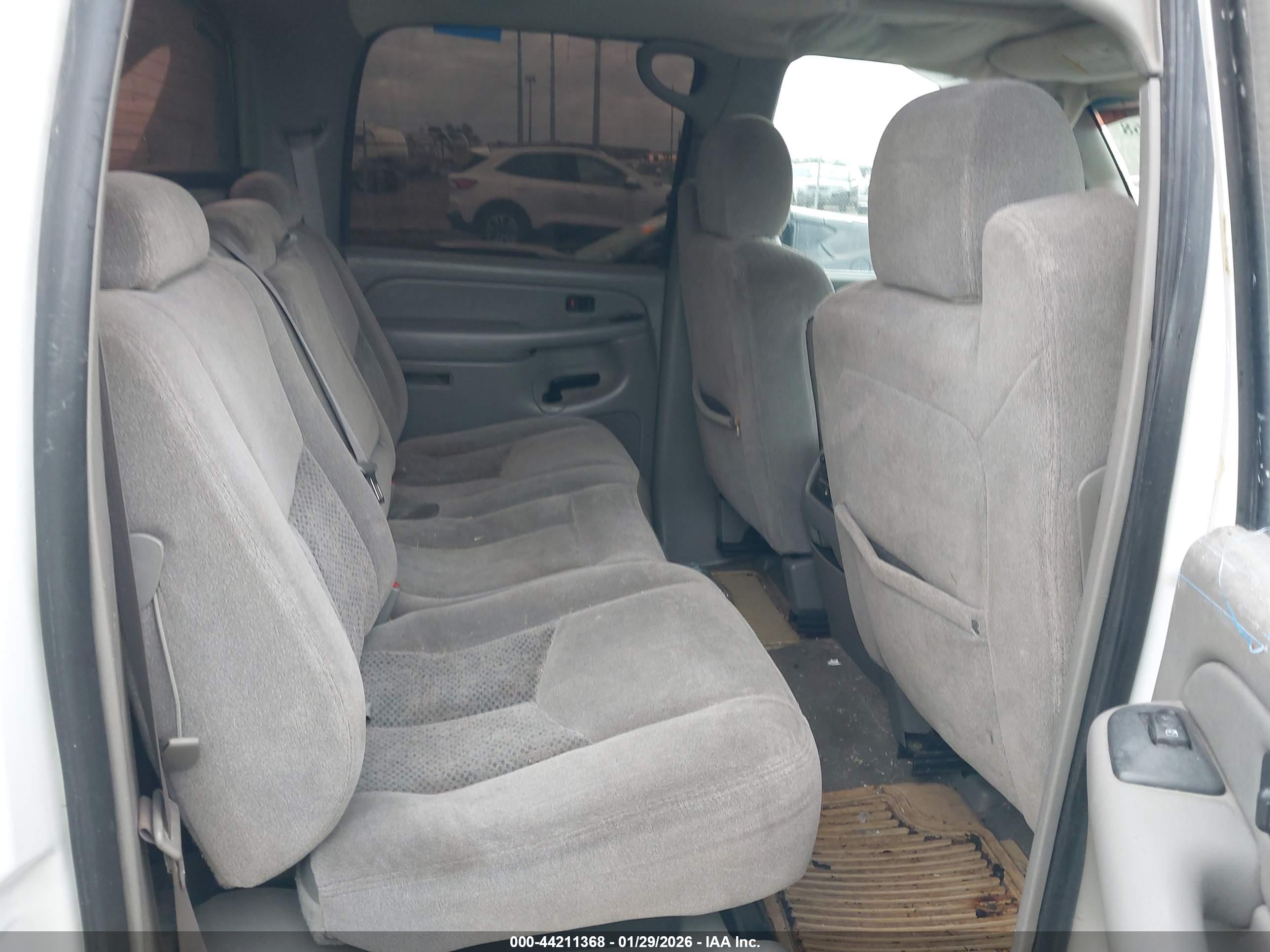 CHEVROLET AVALANCHE image 8