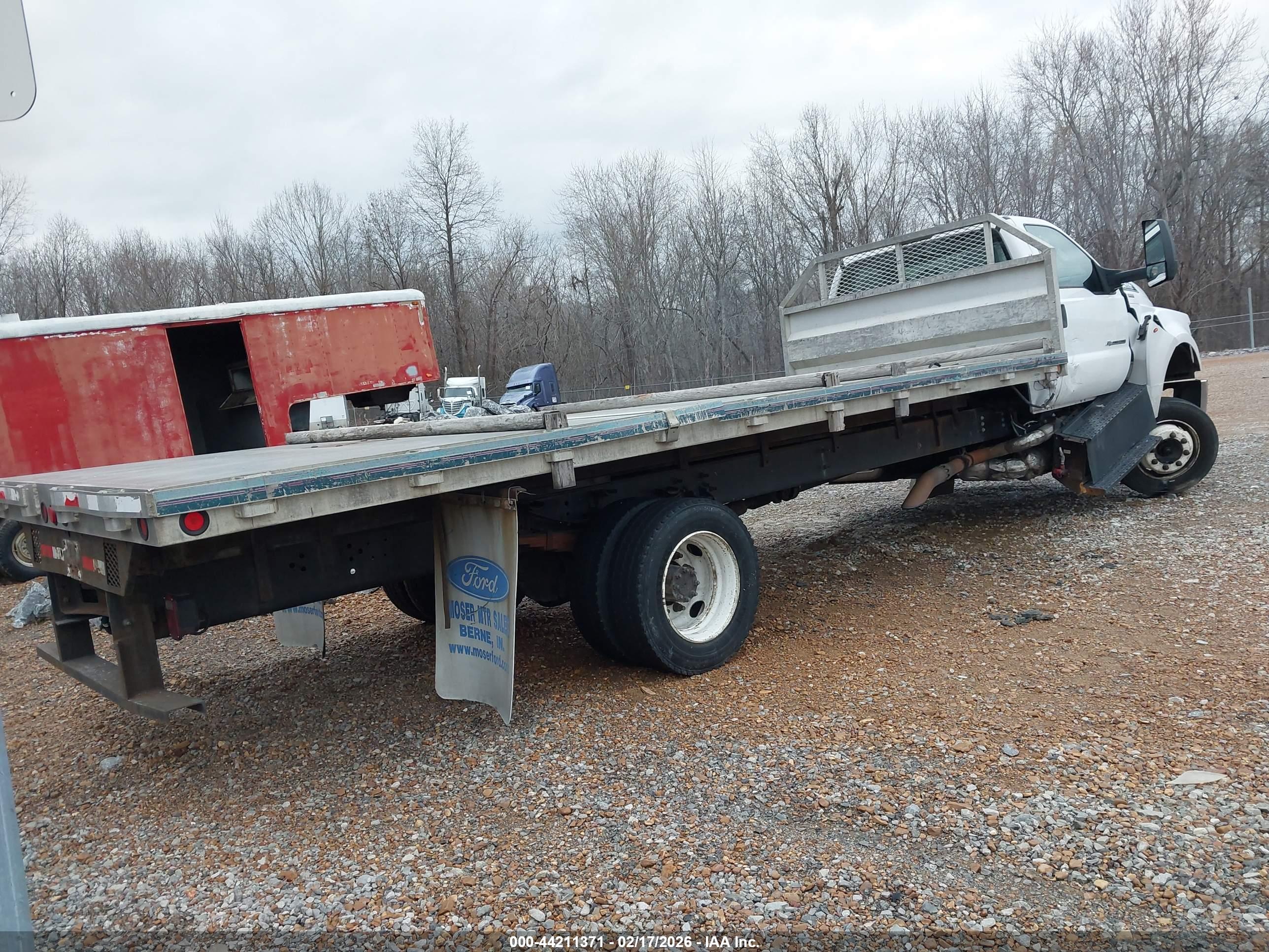 FORD F-650 image 4