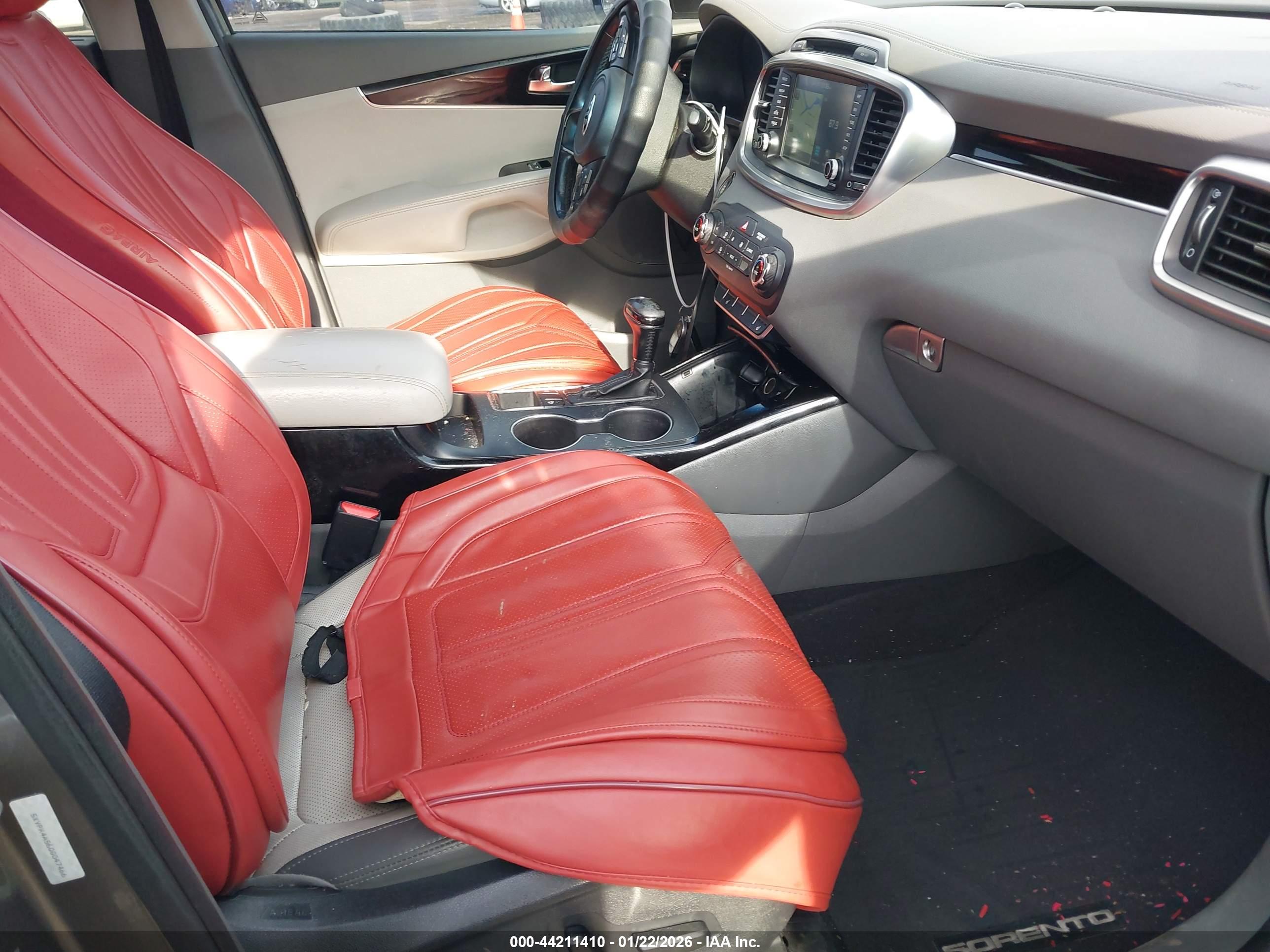 KIA SORENTO image 5