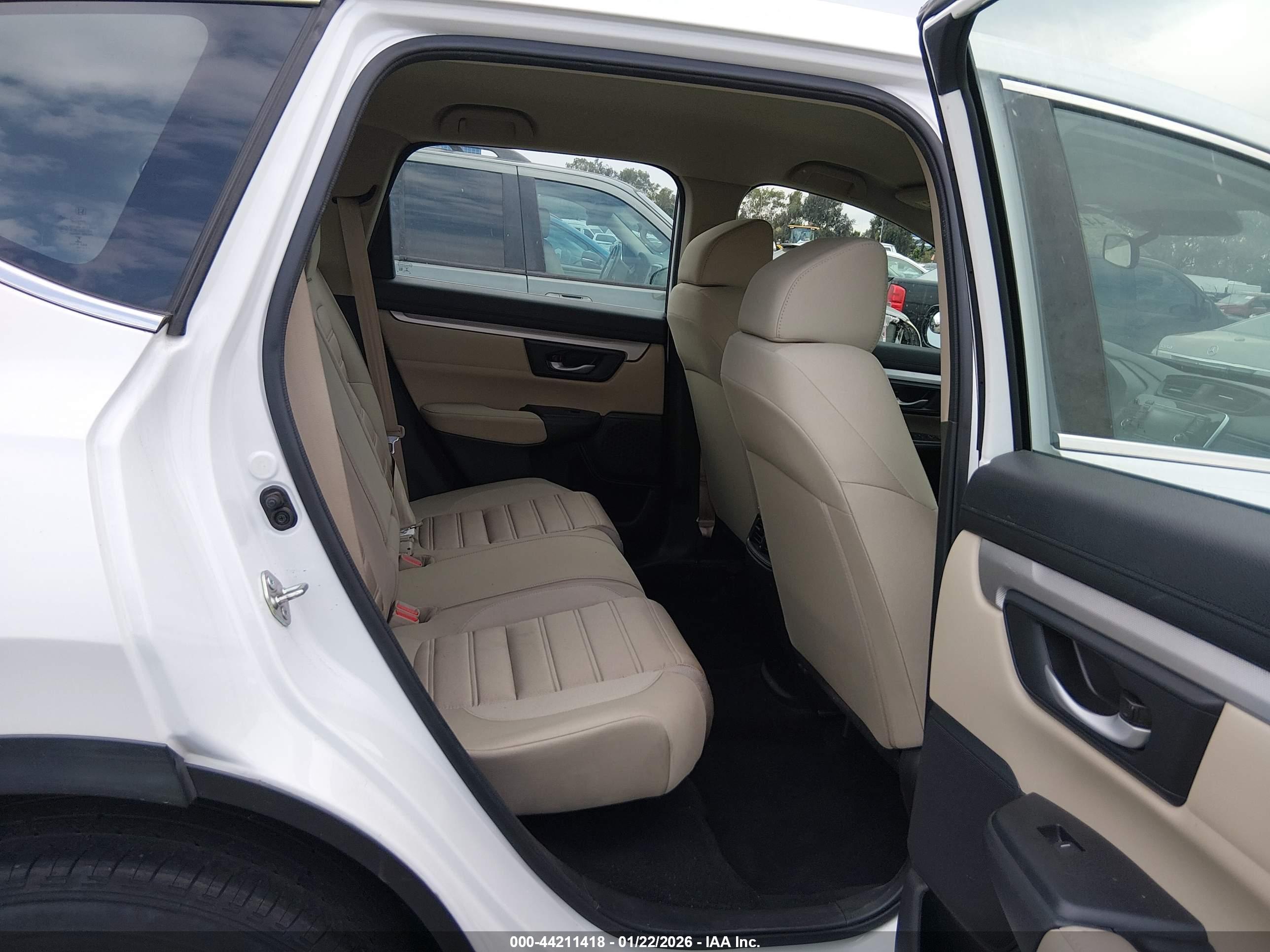 HONDA CR-V image 8