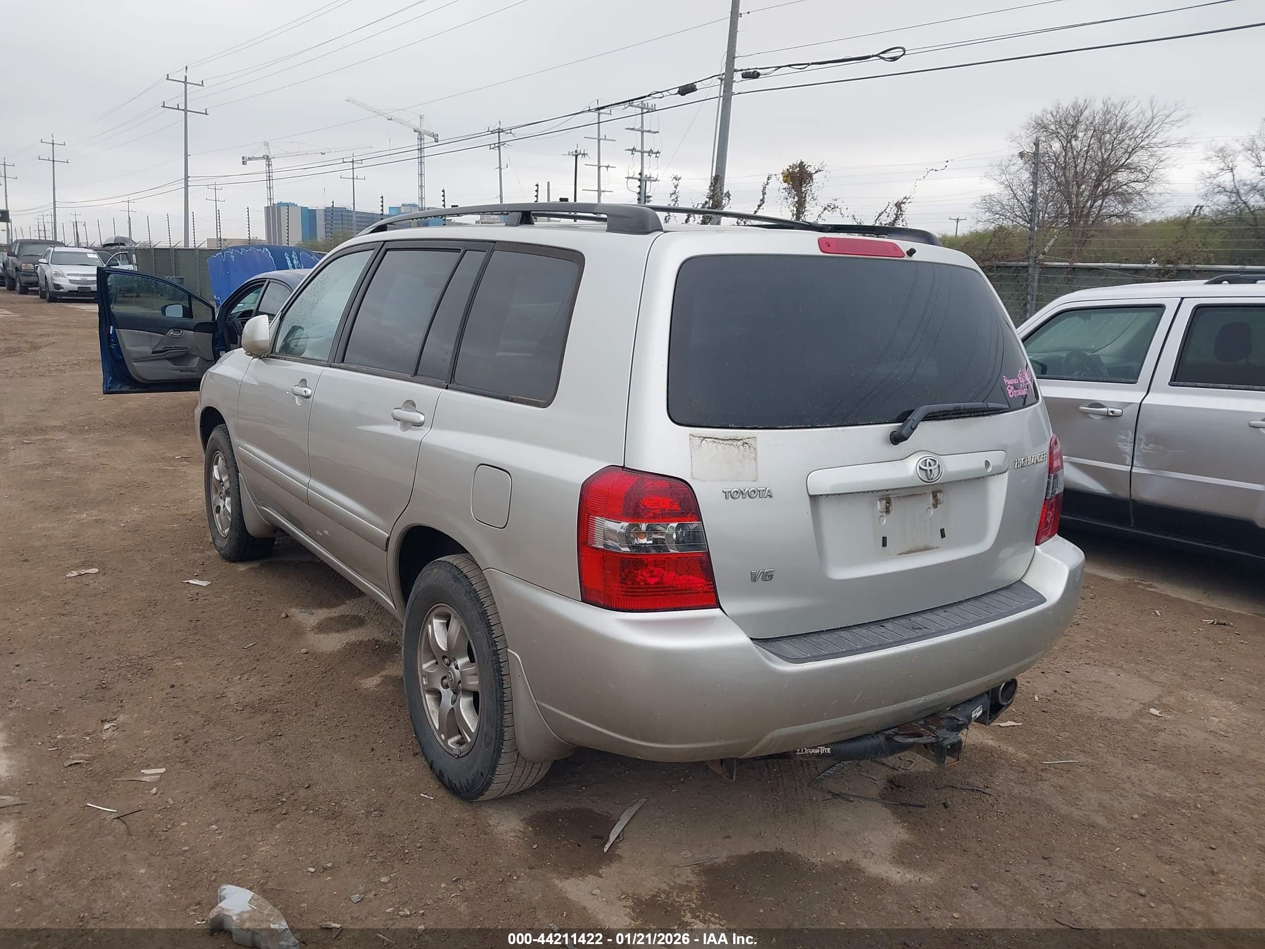 TOYOTA HIGHLANDER image 3