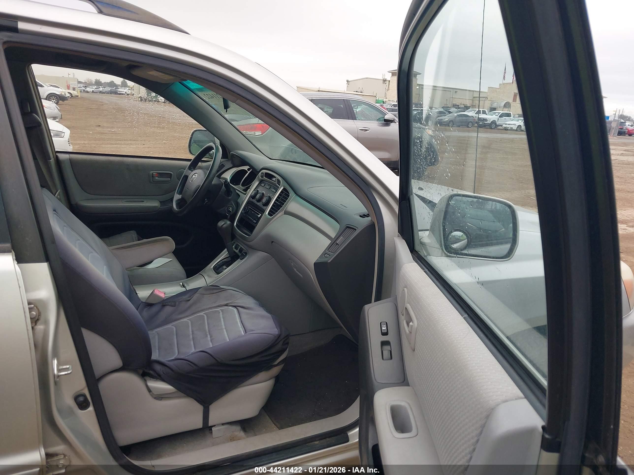 TOYOTA HIGHLANDER image 5