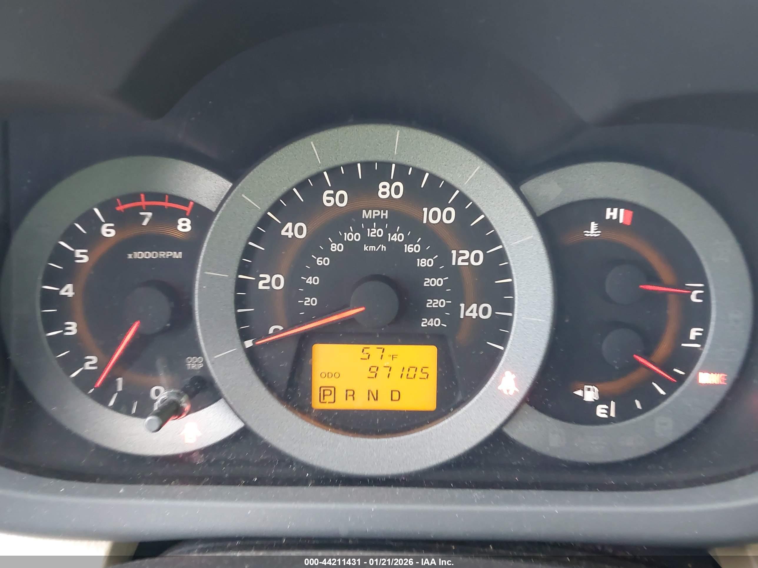 TOYOTA RAV4 image 7