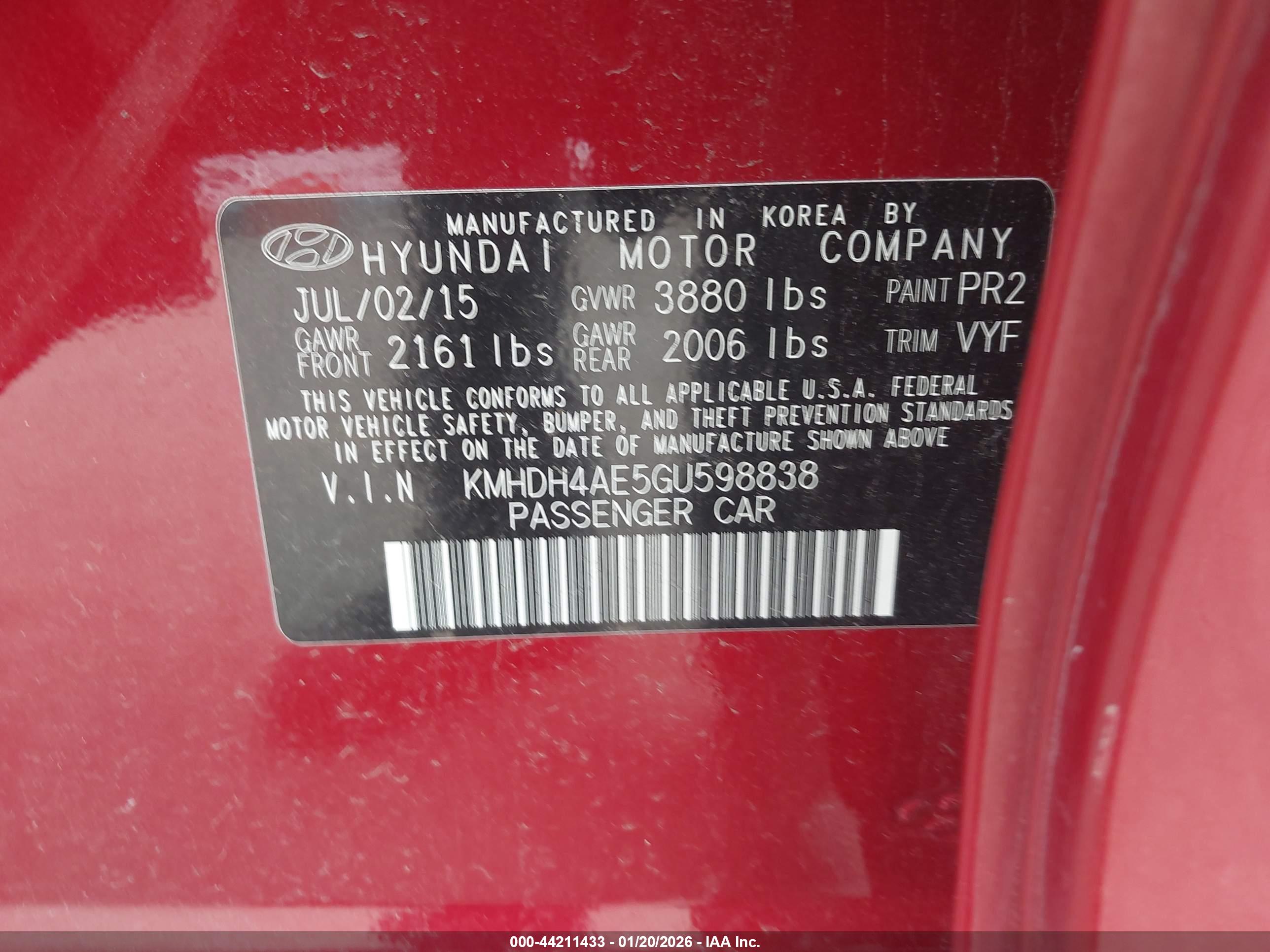 HYUNDAI ELANTRA image 9