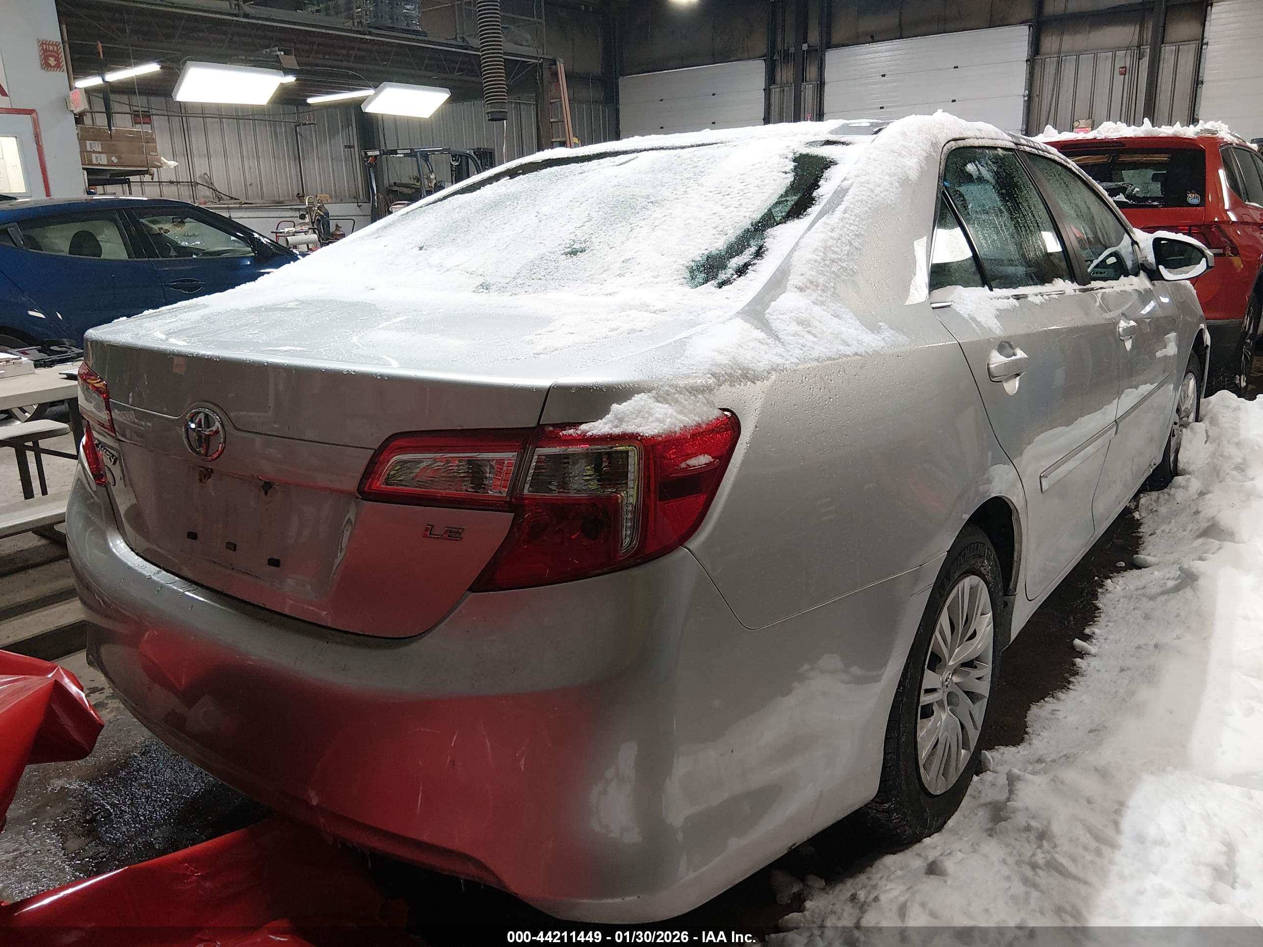 TOYOTA CAMRY image 4