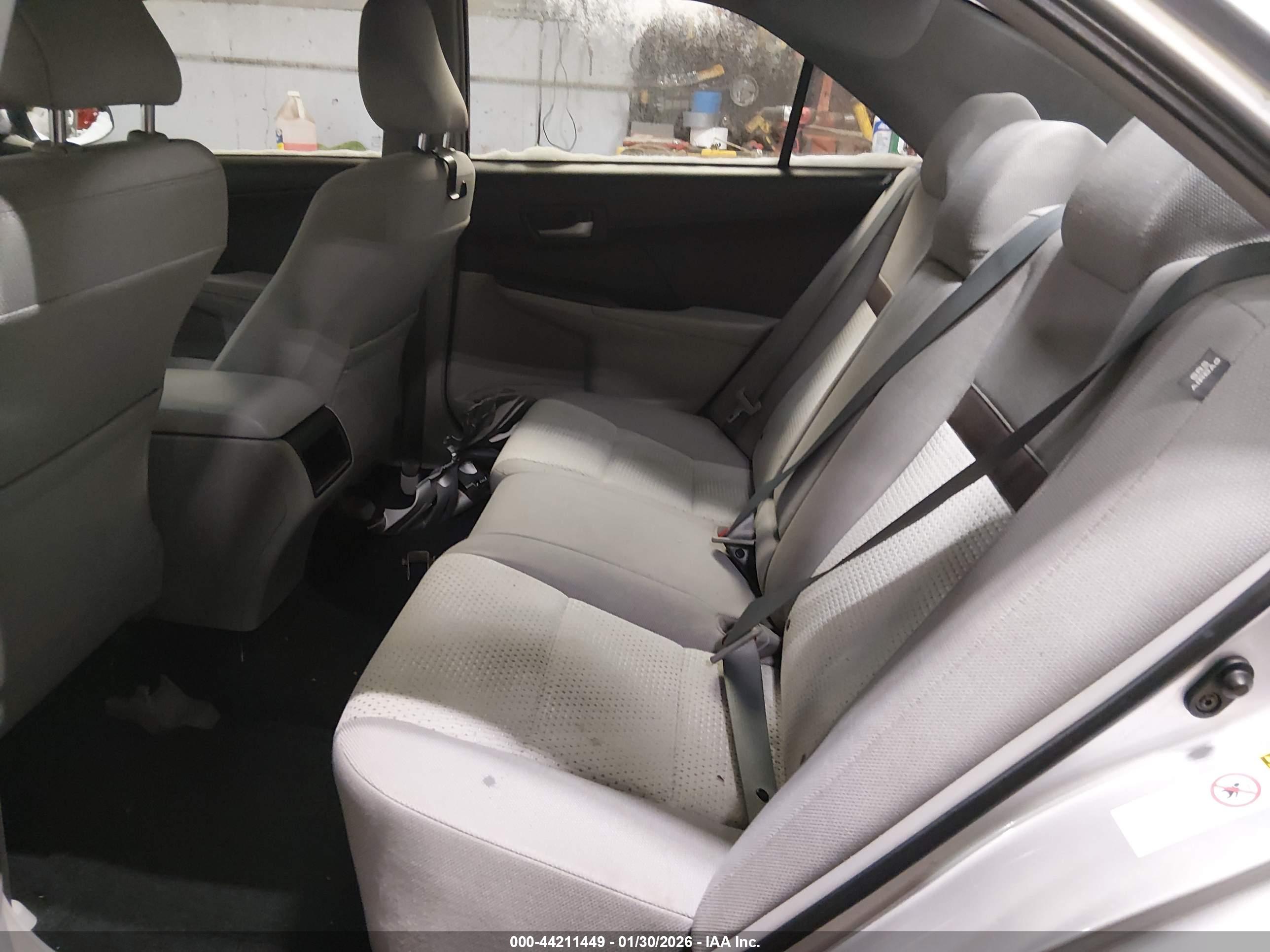 TOYOTA CAMRY image 8