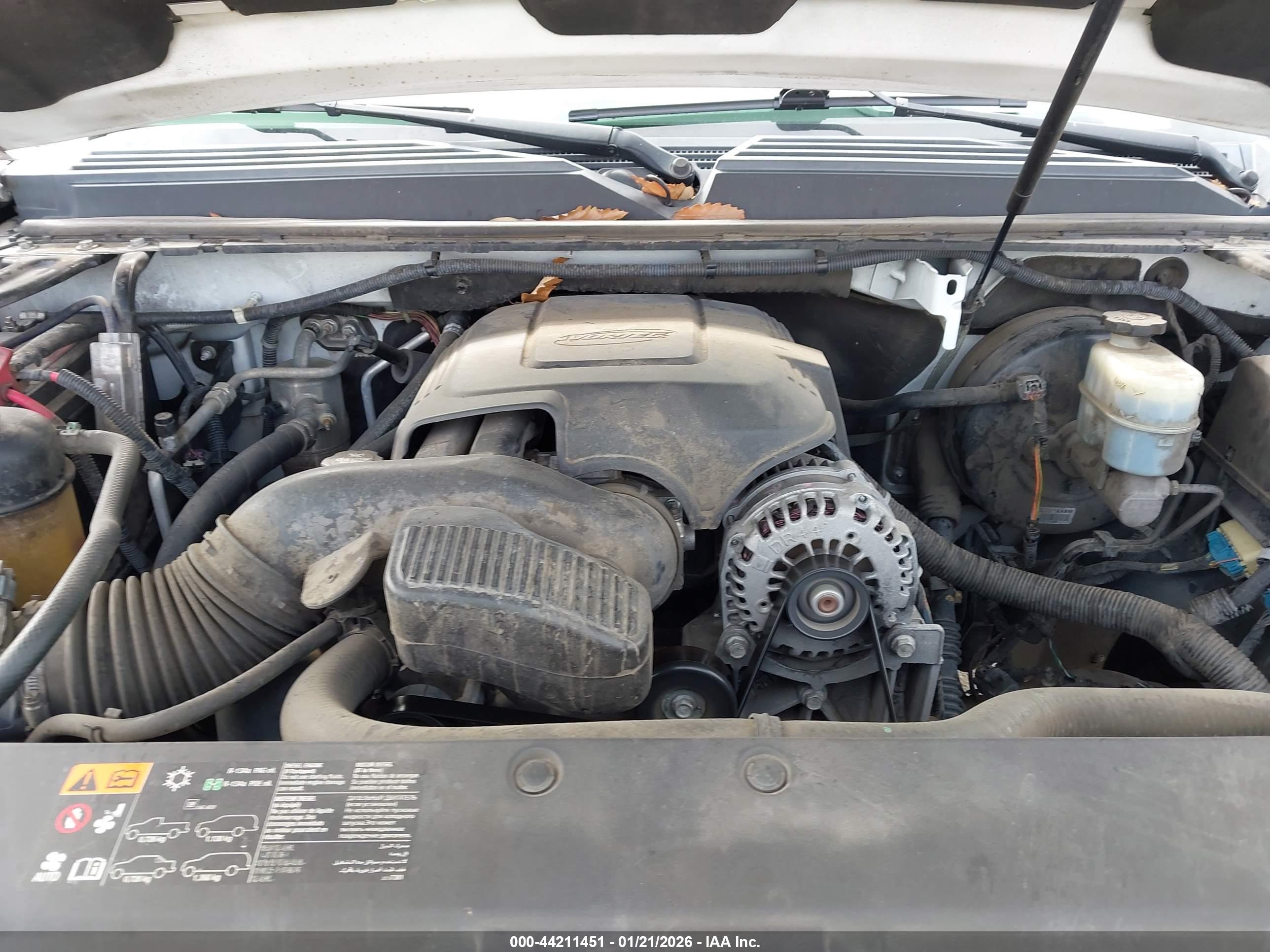 CHEVROLET TAHOE image 10