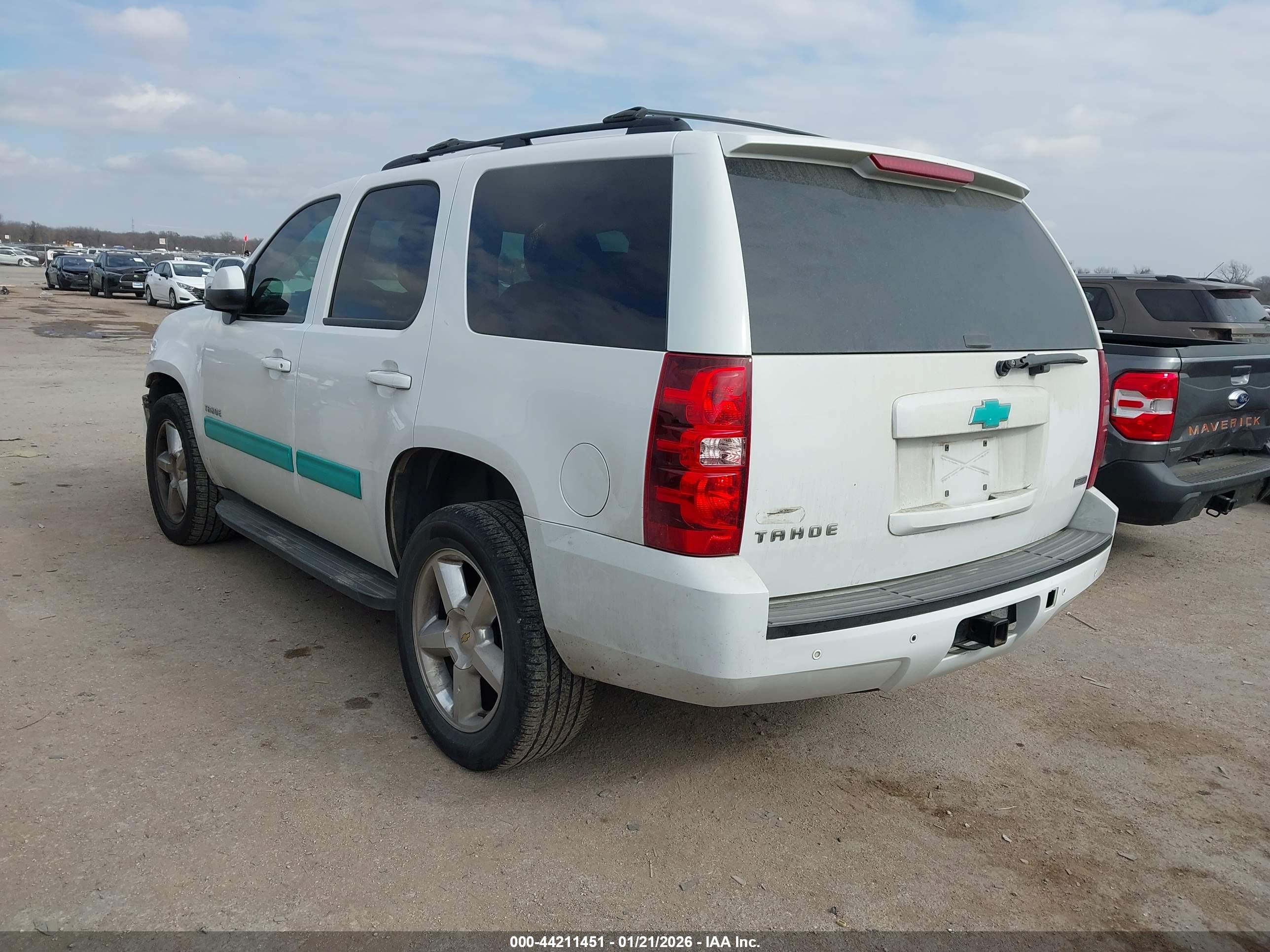 CHEVROLET TAHOE image 3