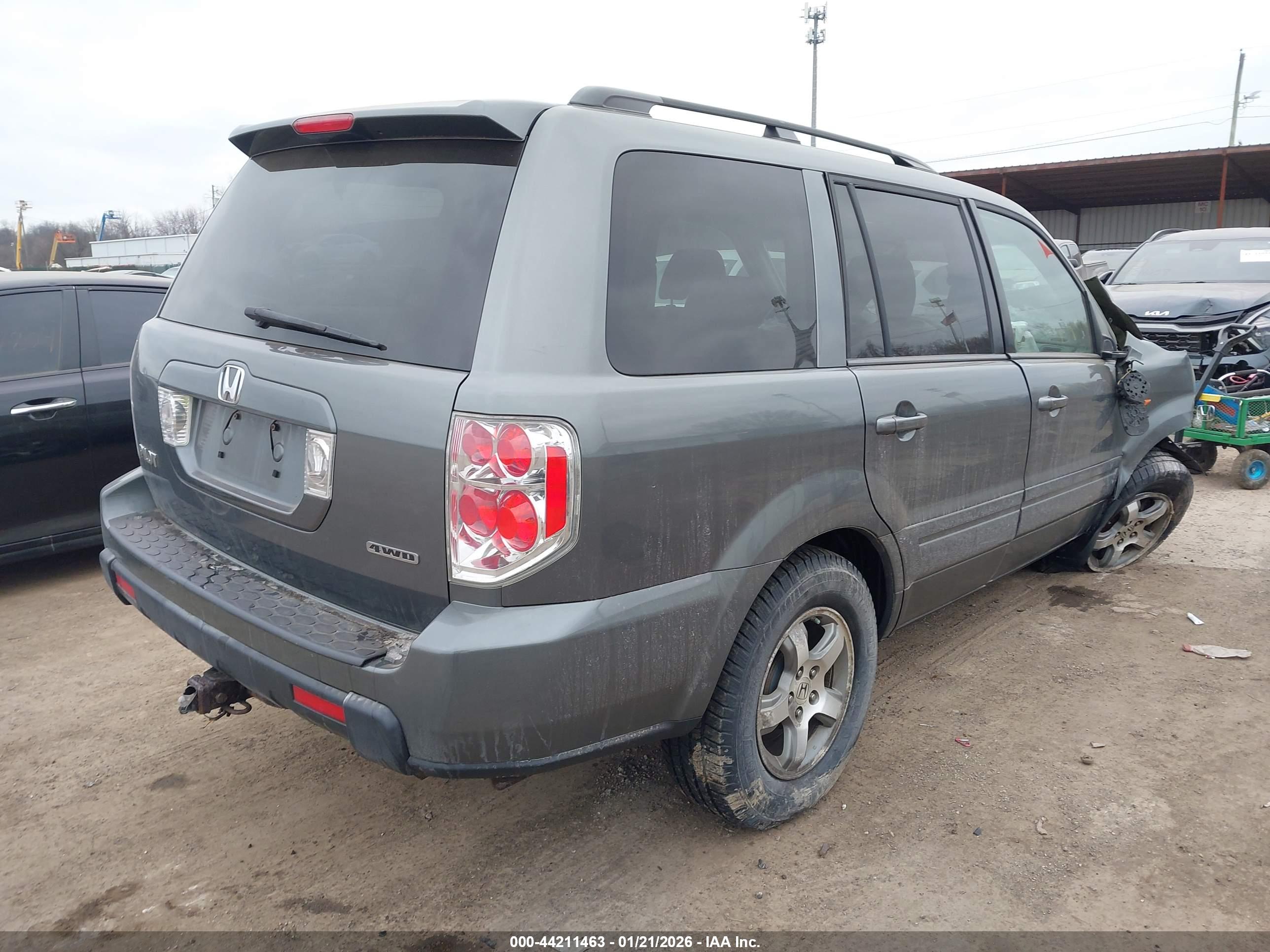 HONDA PILOT image 4