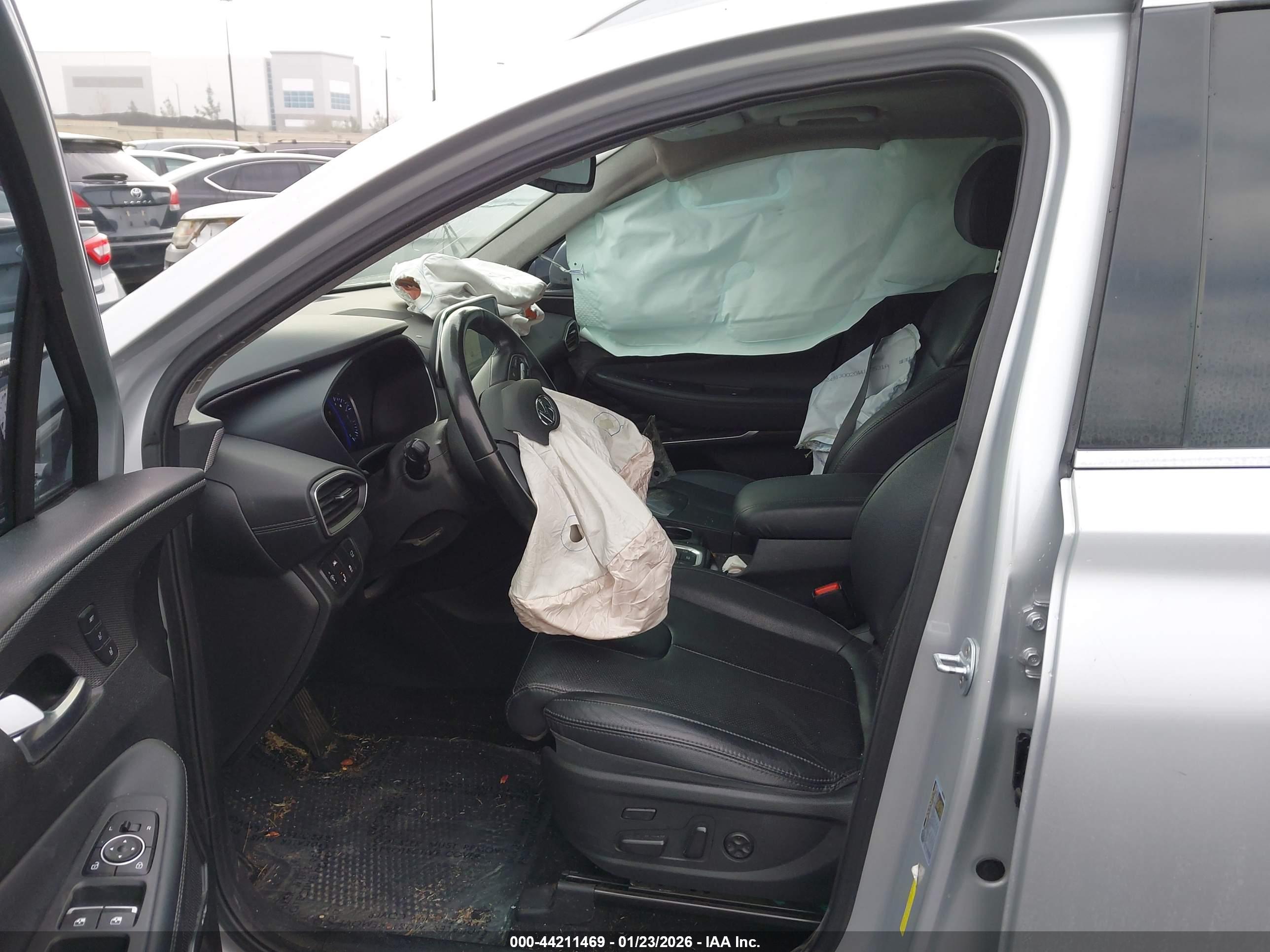 HYUNDAI SANTA image 5