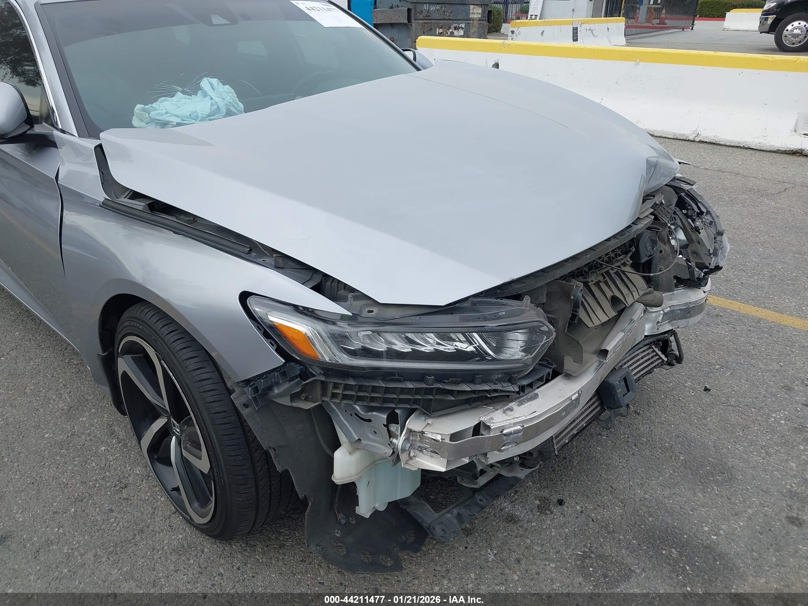 HONDA ACCORD image 6
