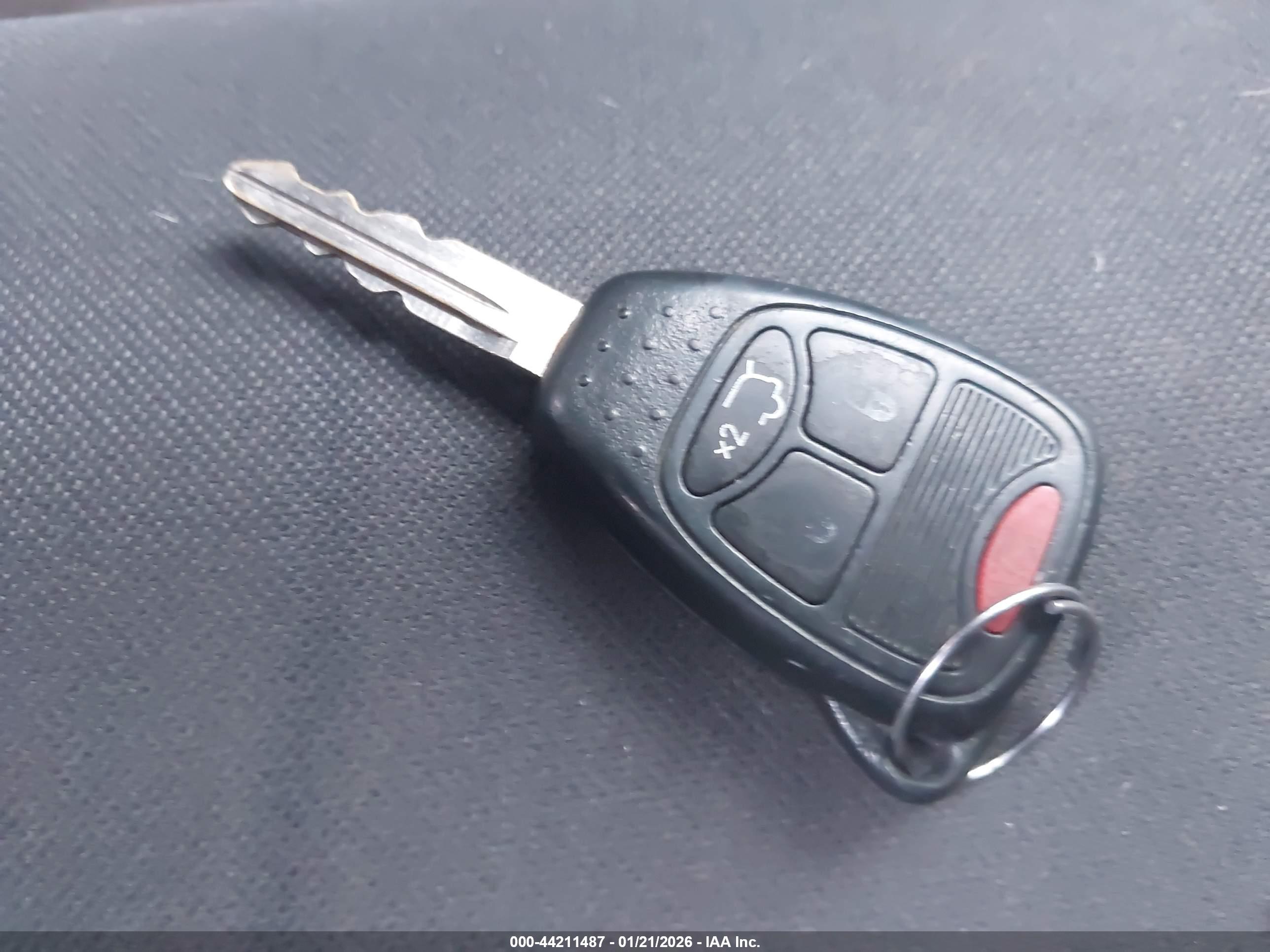 JEEP LIBERTY image 11