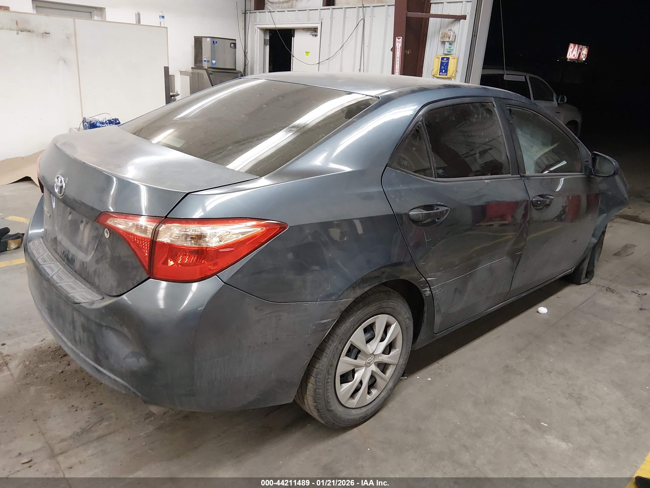 TOYOTA COROLLA image 4