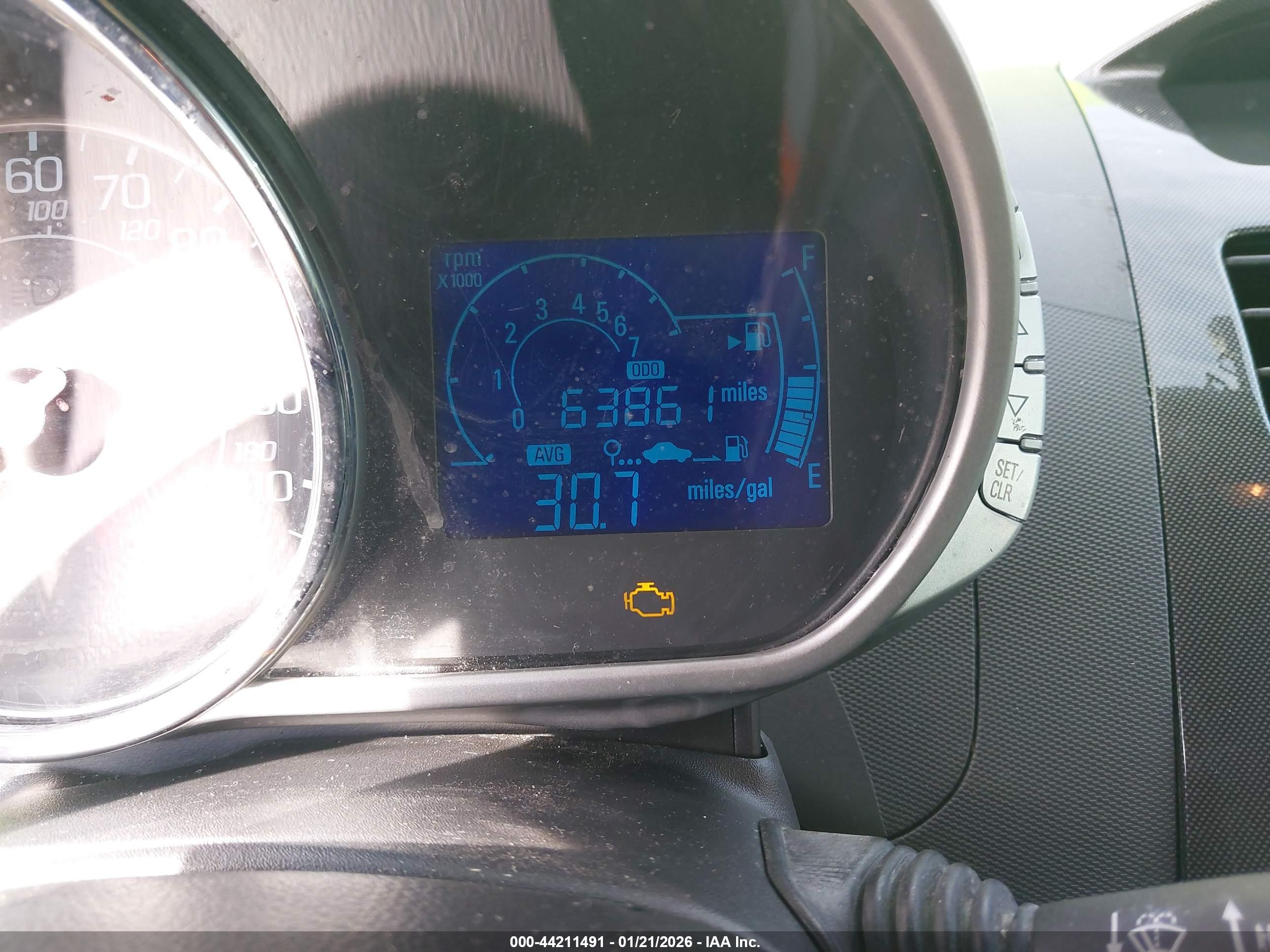 CHEVROLET SPARK image 7
