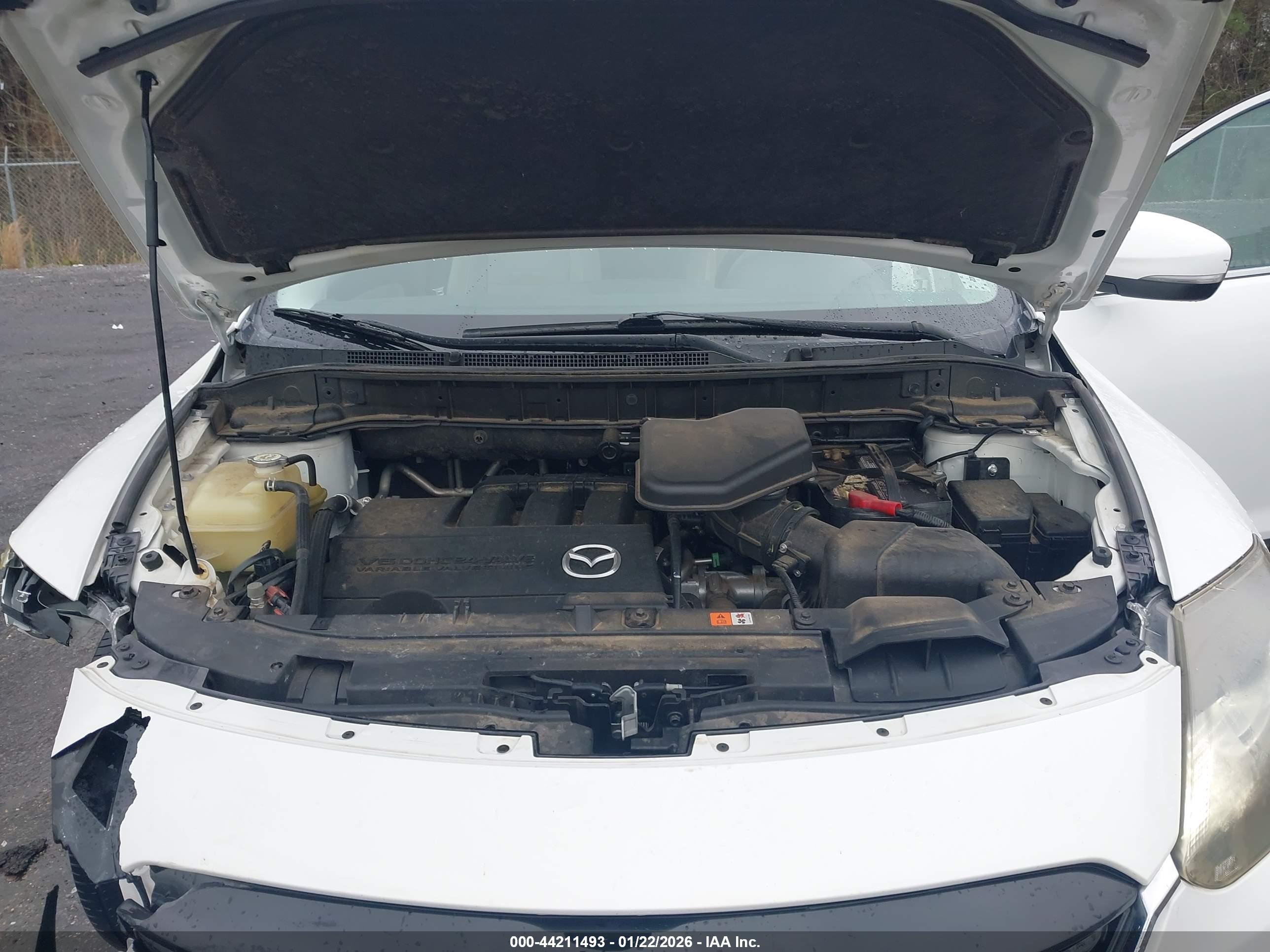 MAZDA CX-9 image 10