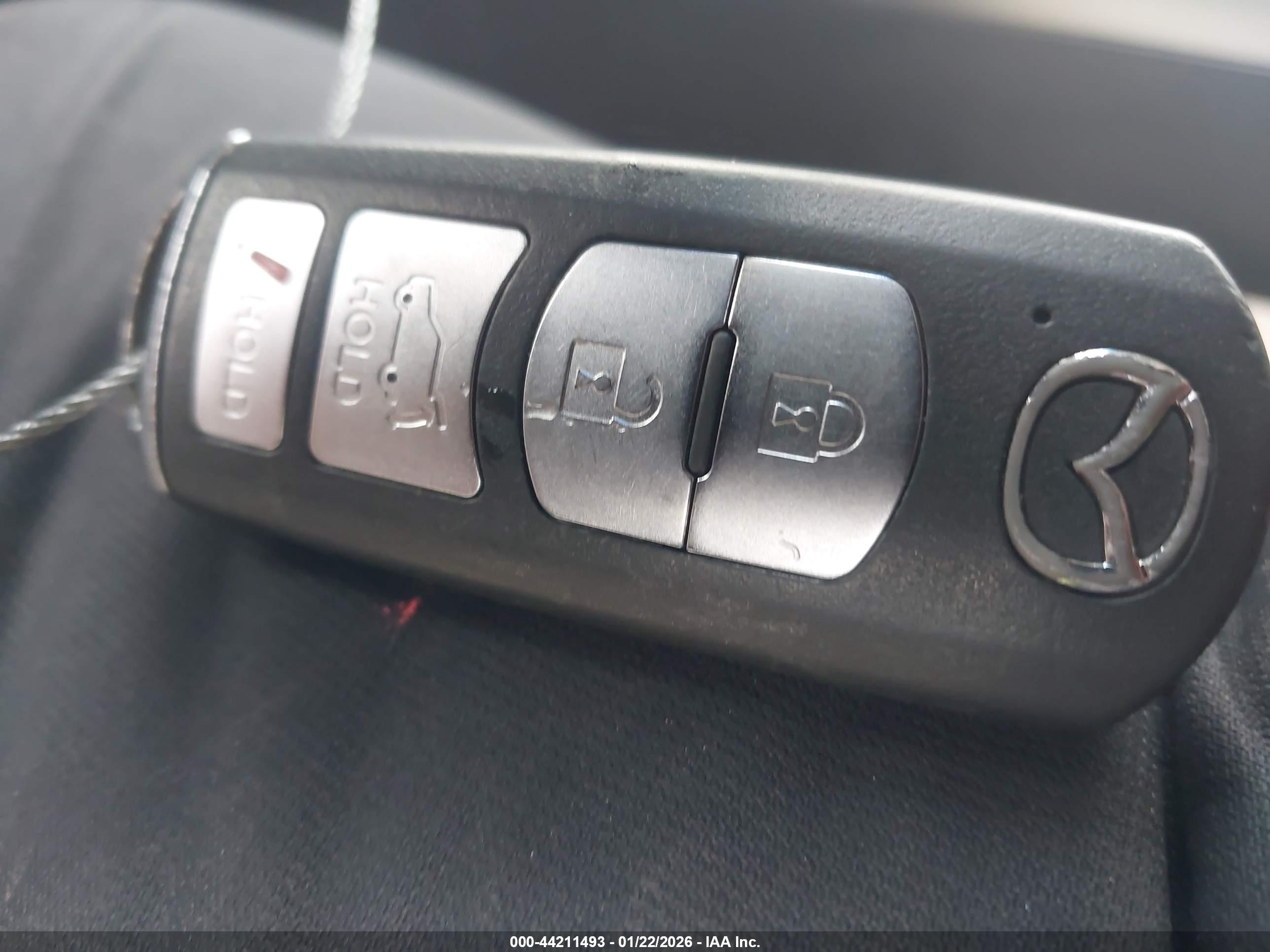 MAZDA CX-9 image 11