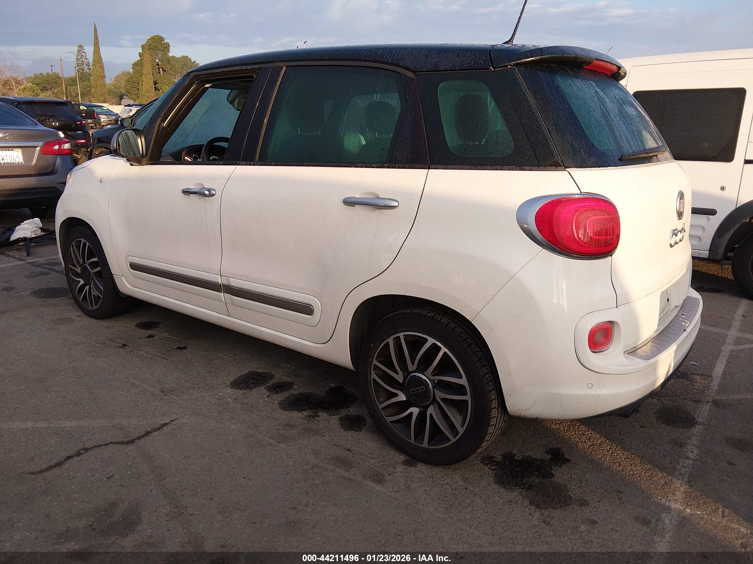 FIAT 500L image 3