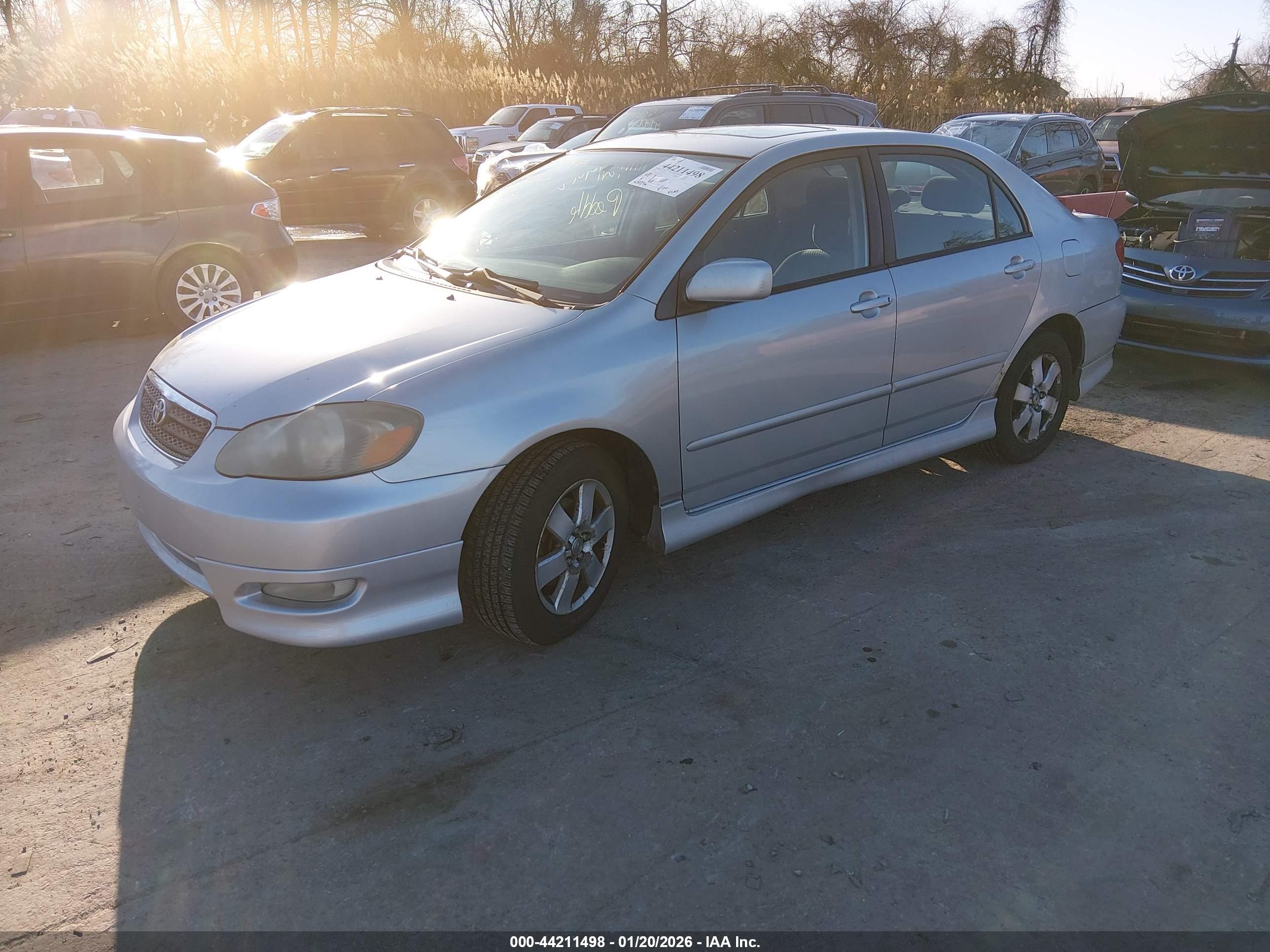 TOYOTA COROLLA image 2