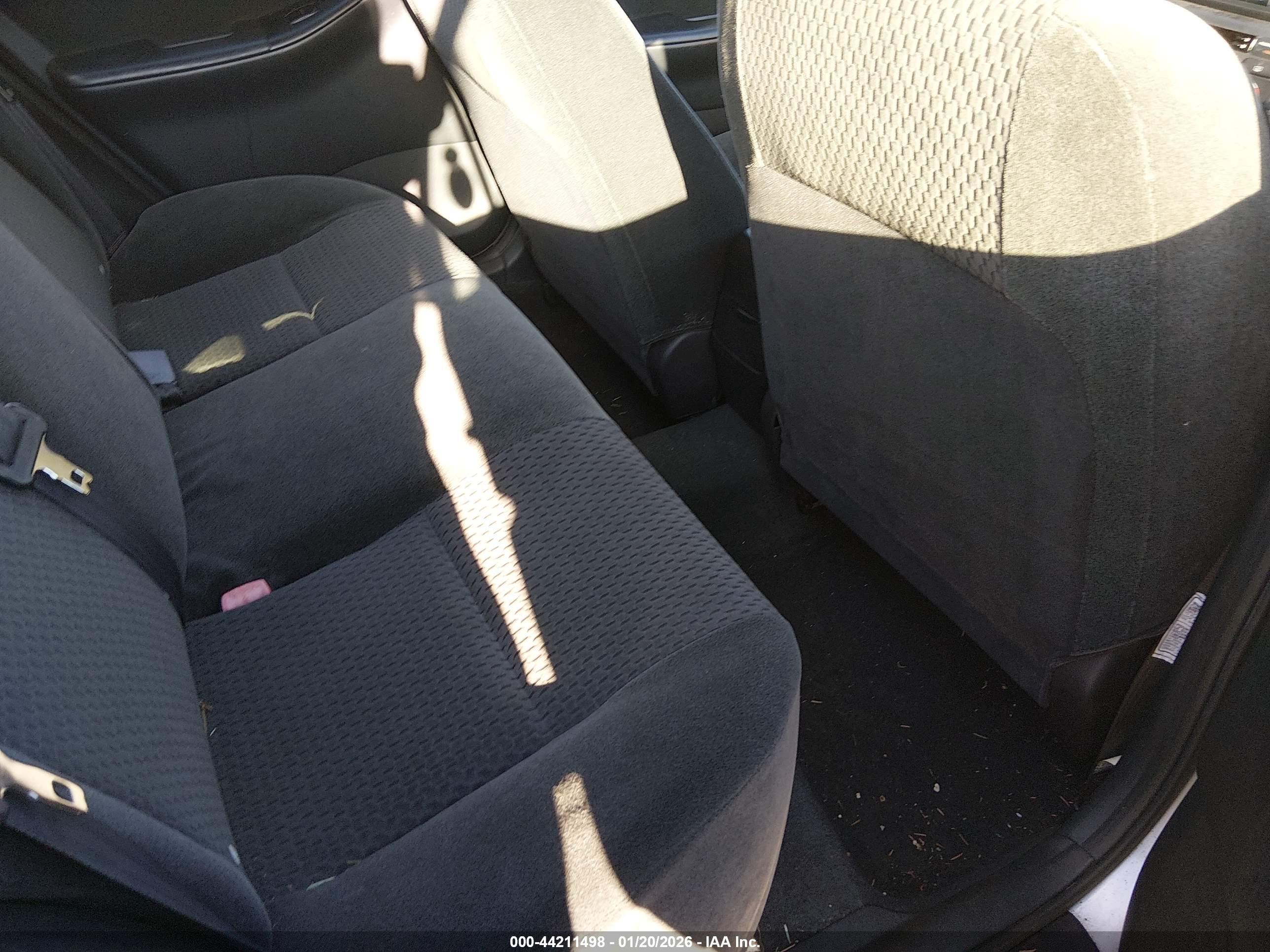 TOYOTA COROLLA image 8