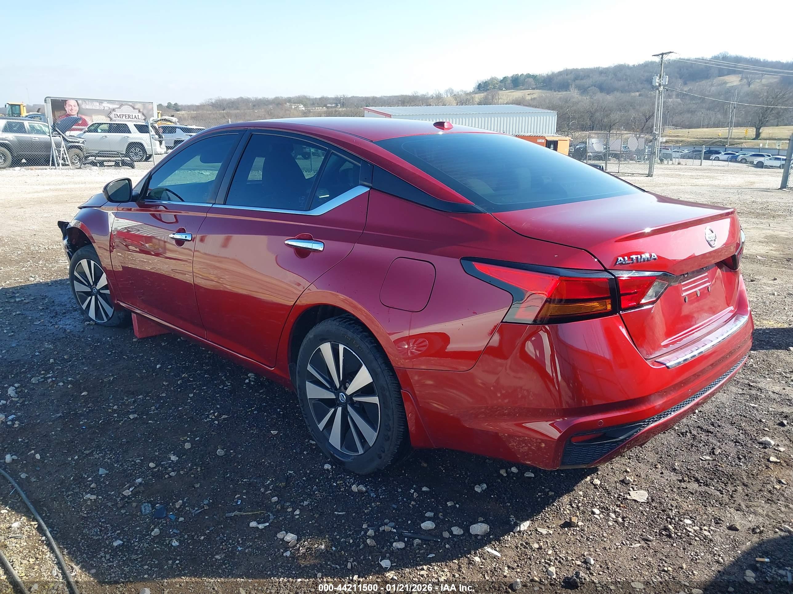 NISSAN ALTIMA image 3
