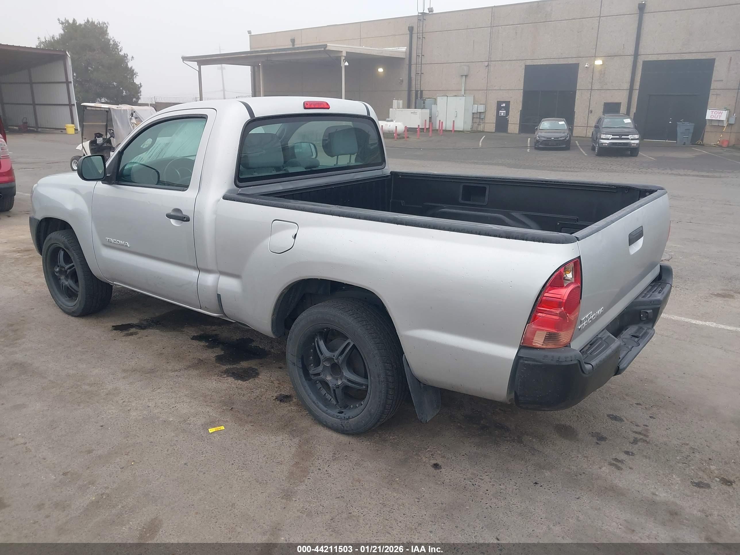 TOYOTA TACOMA image 3