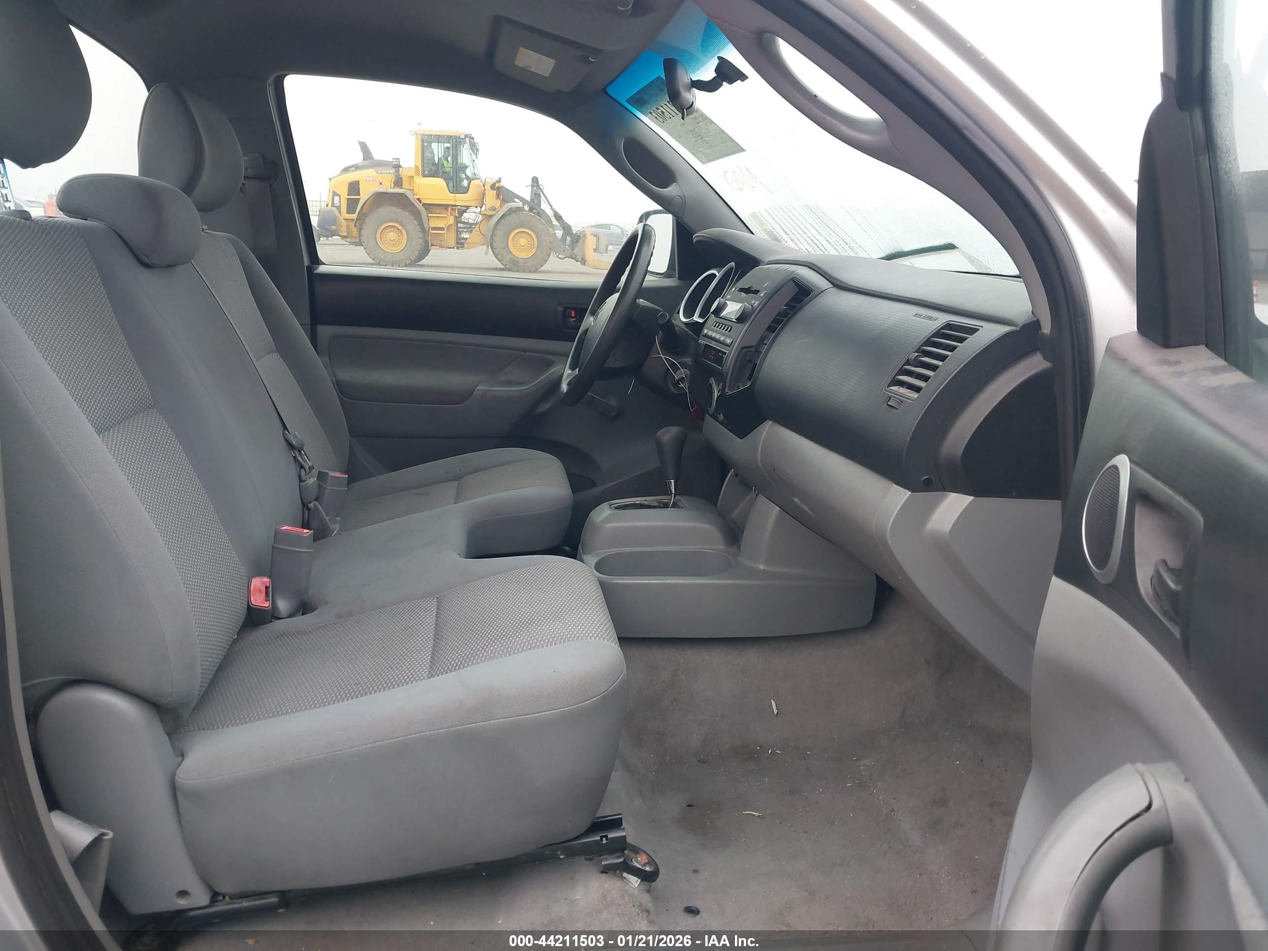 TOYOTA TACOMA image 5