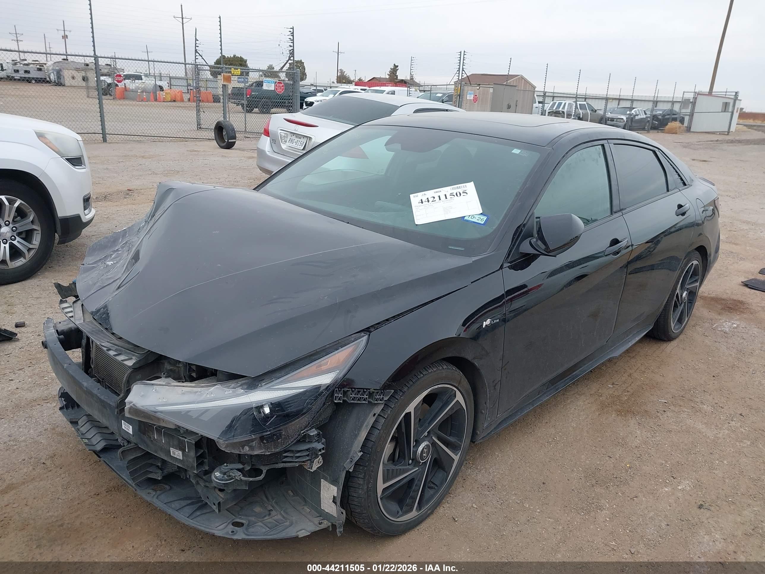 HYUNDAI ELANTRA image 2