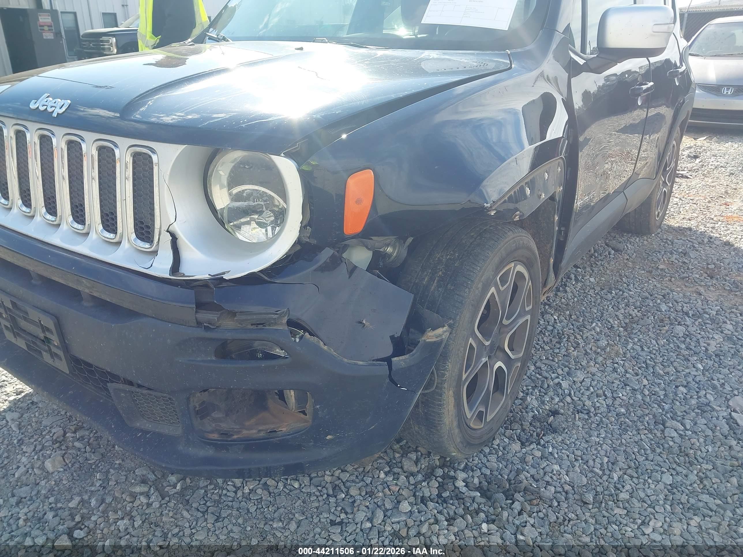 JEEP RENEGADE image 6