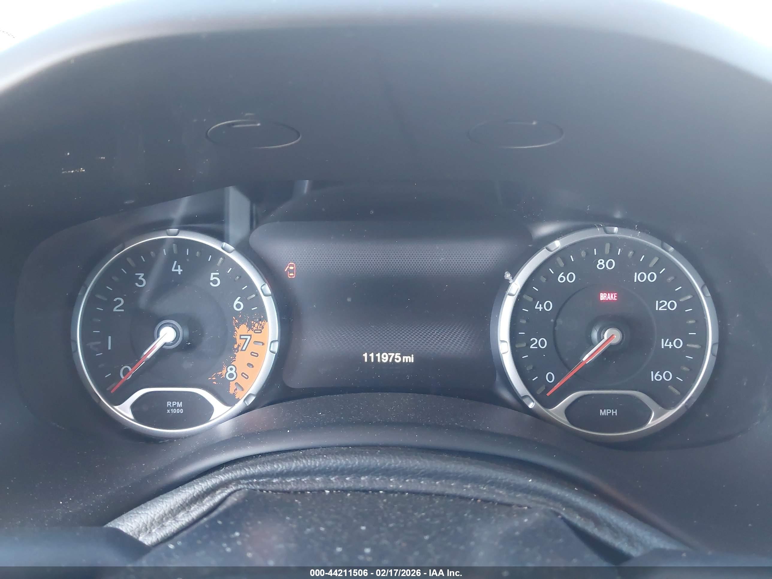 JEEP RENEGADE image 7