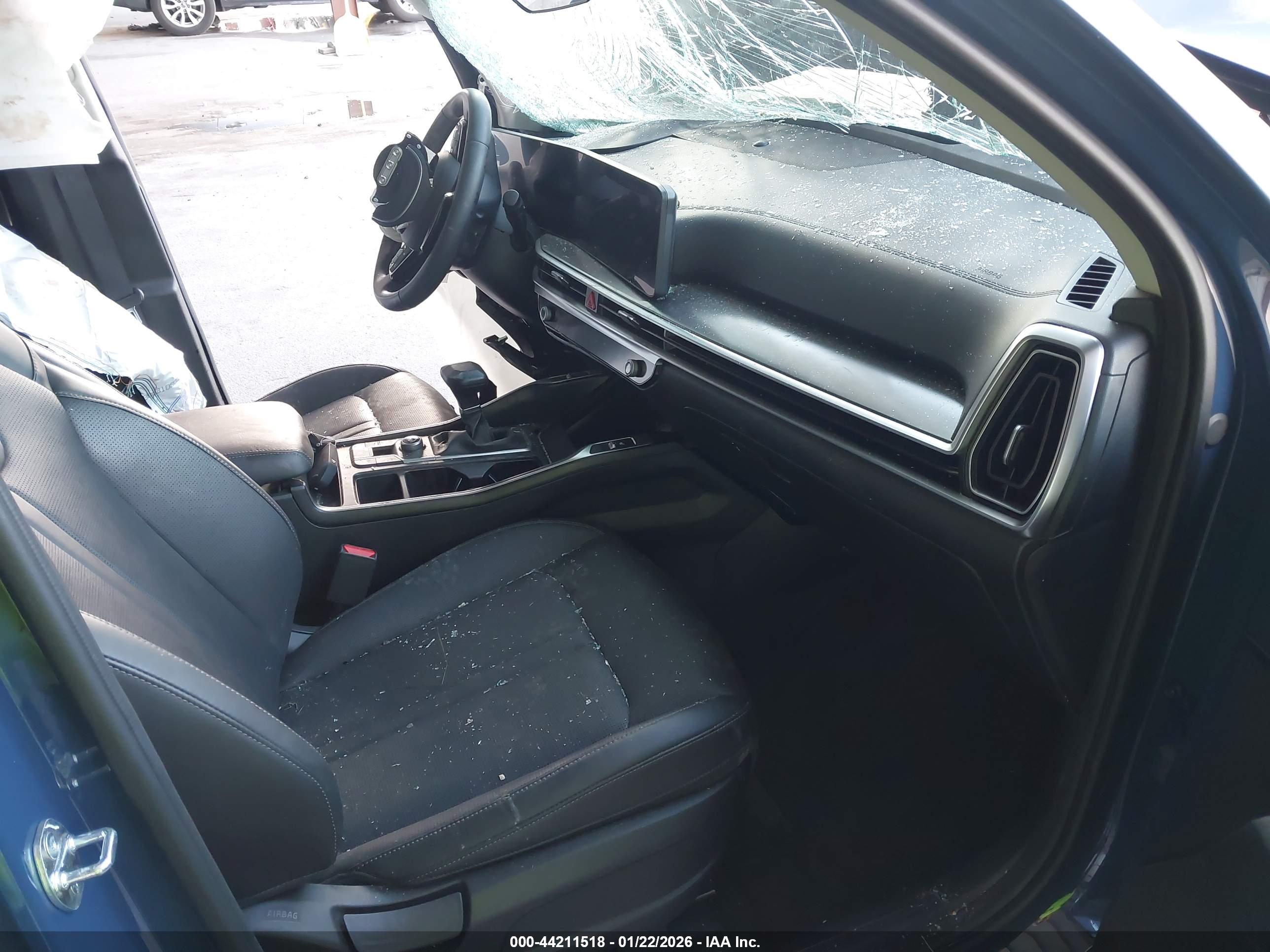 KIA SORENTO image 5