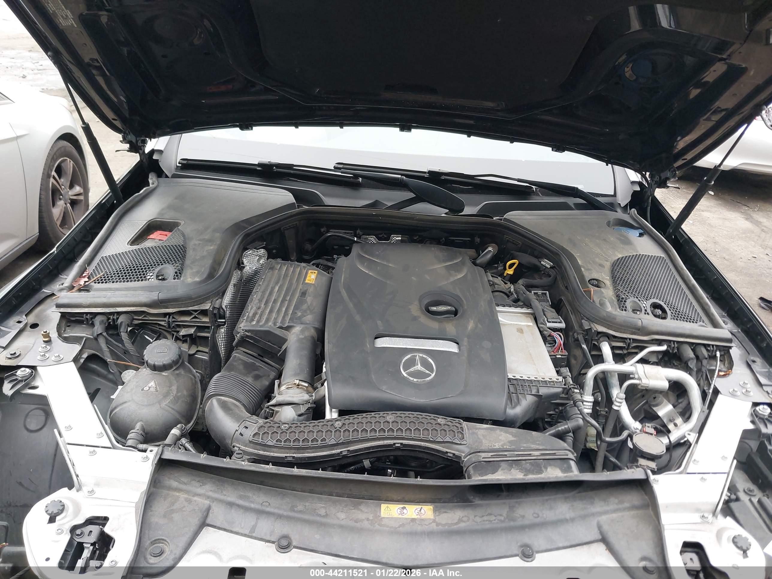 MERCEDES-BENZ E image 10